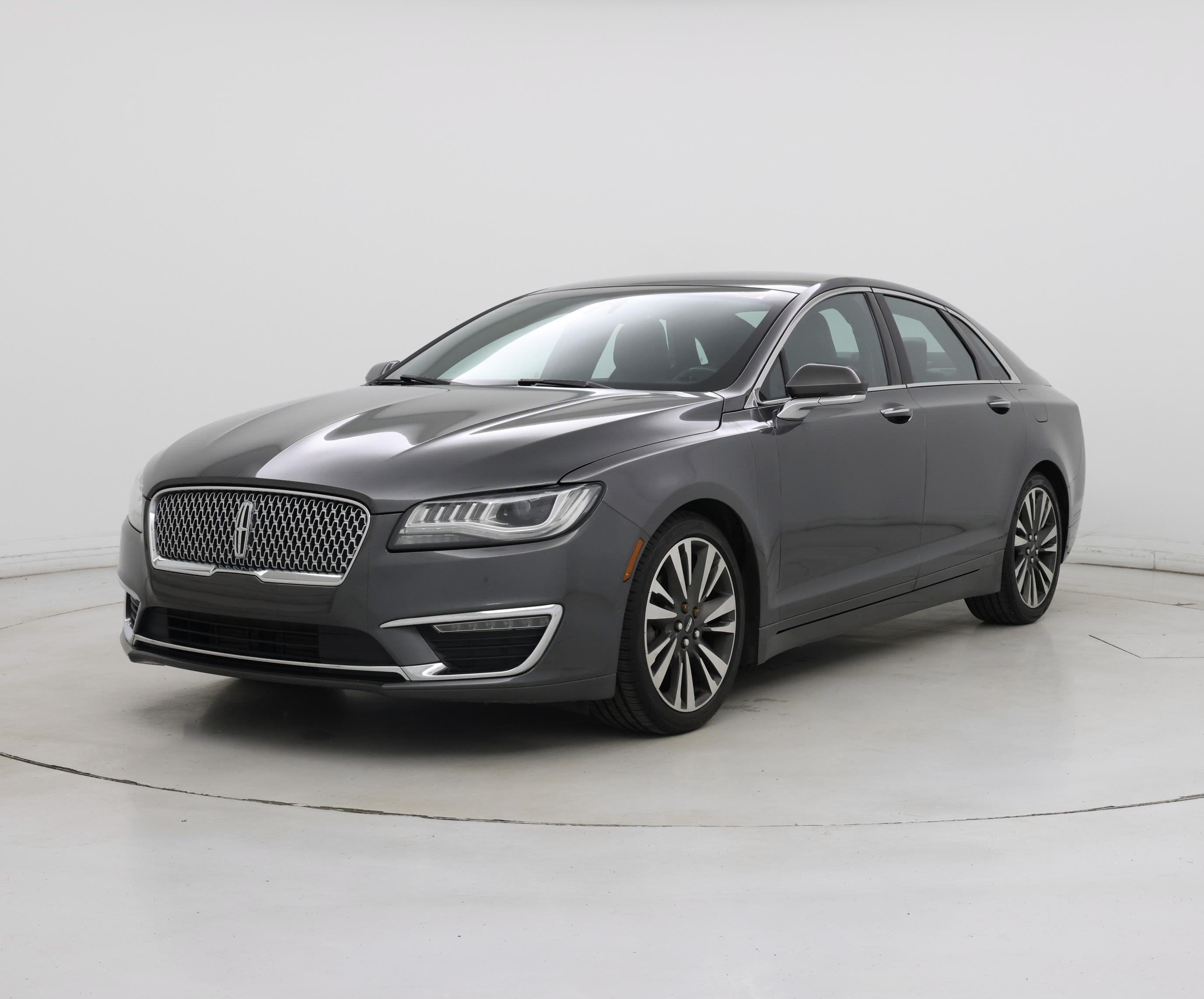Thumbnail: 2017 Lincoln MKZ - 4