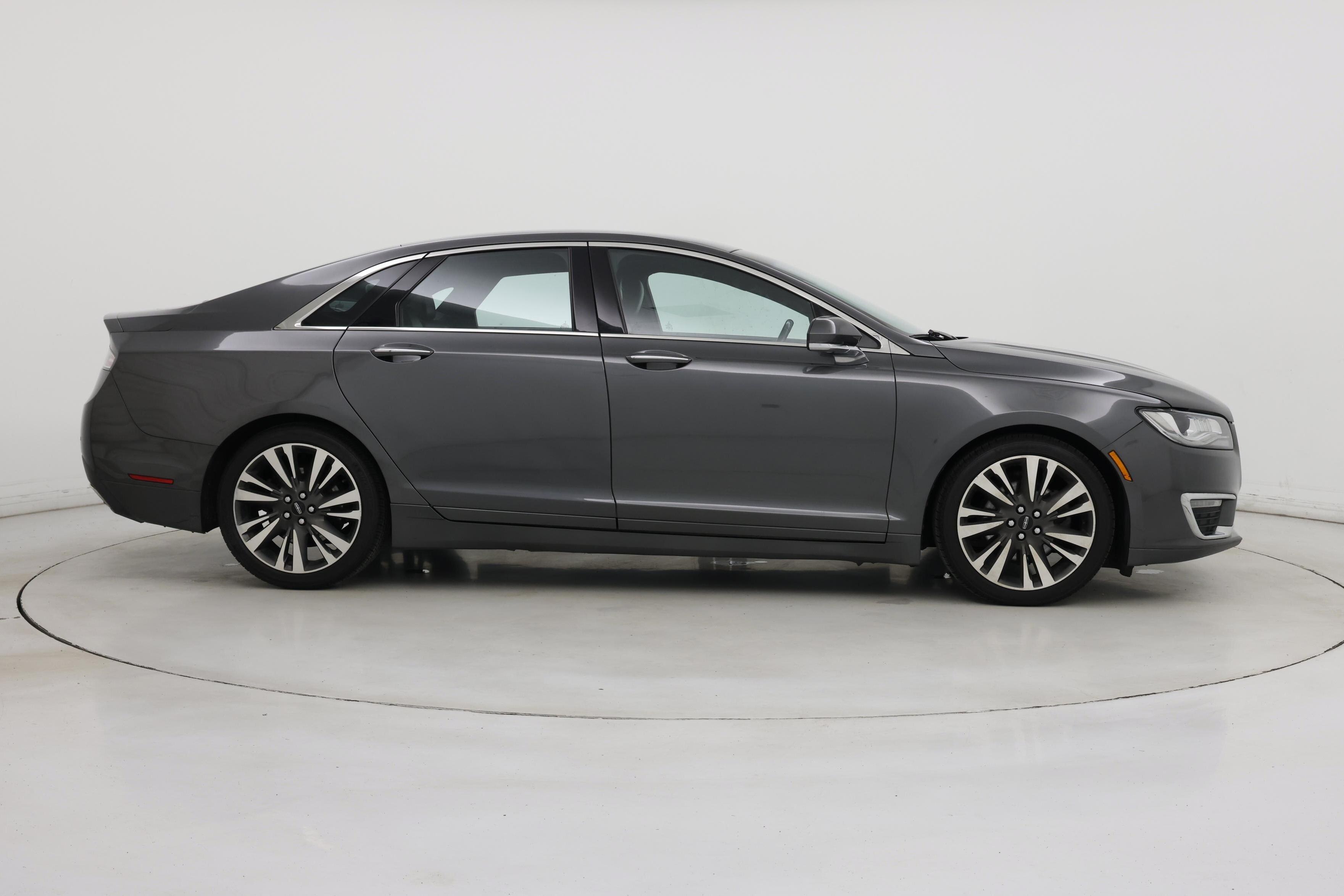 Thumbnail: 2017 Lincoln MKZ - 7