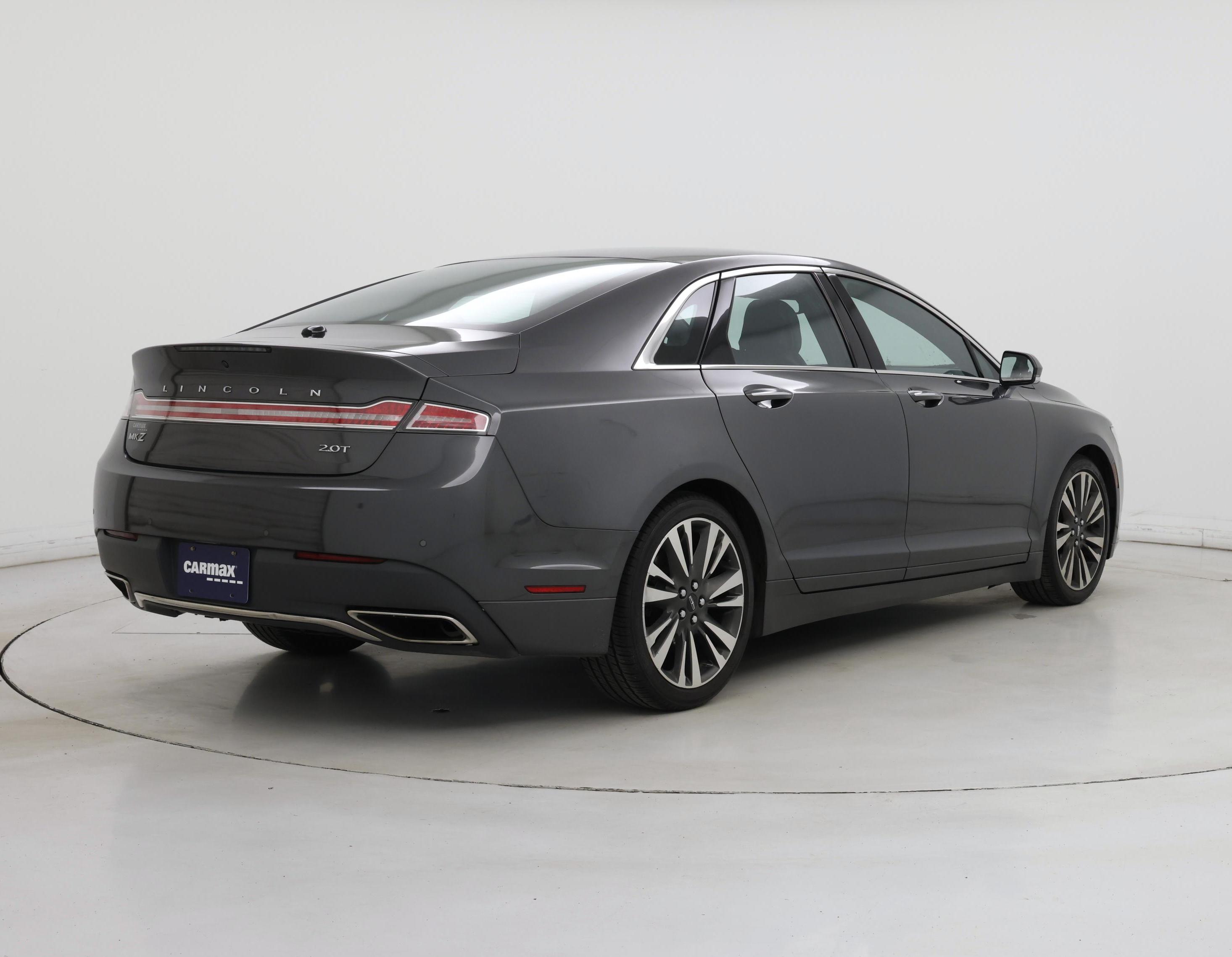 Thumbnail: 2017 Lincoln MKZ - 8