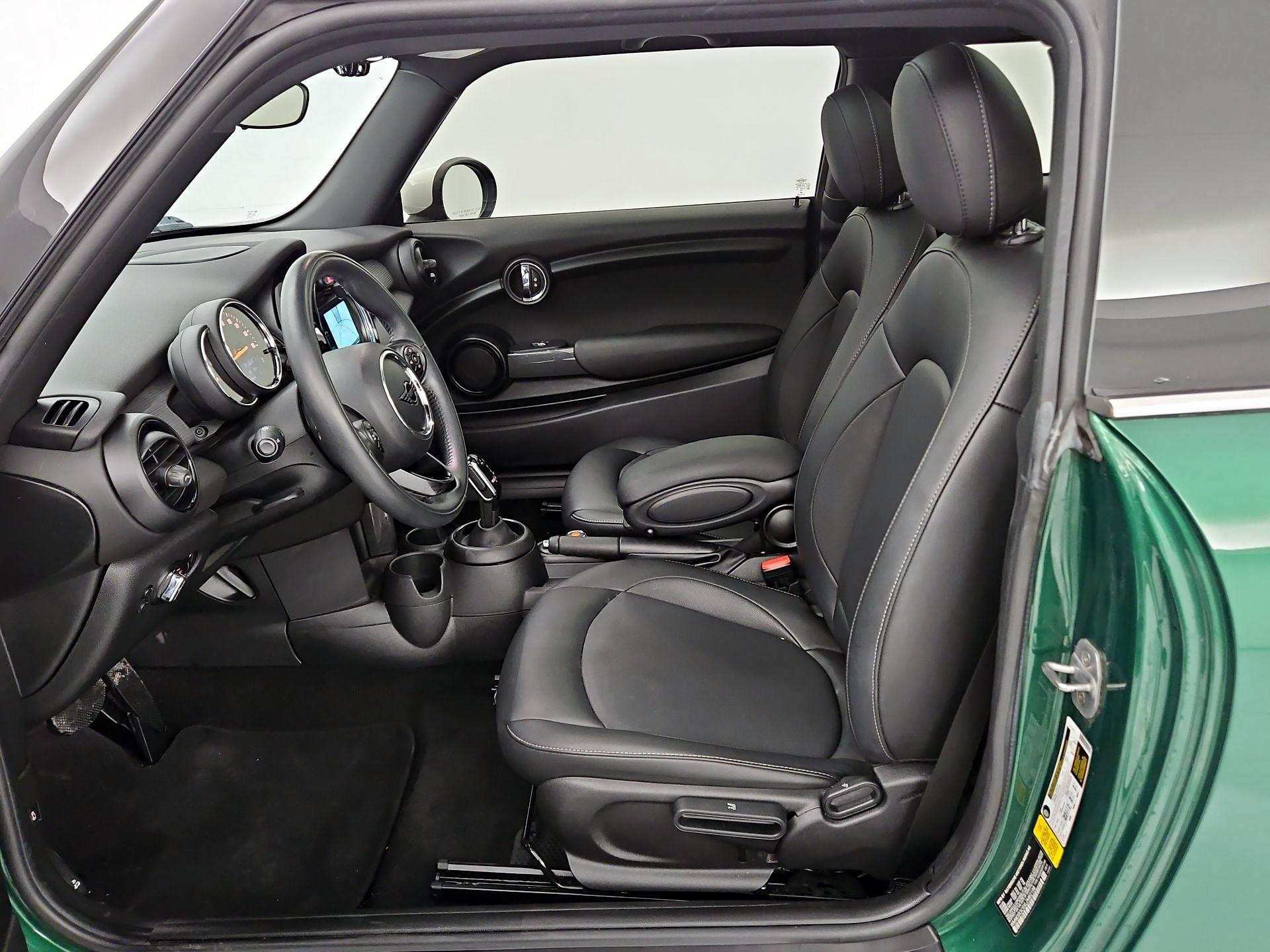 Thumbnail: 2020 MINI Cooper Hardtop - 11