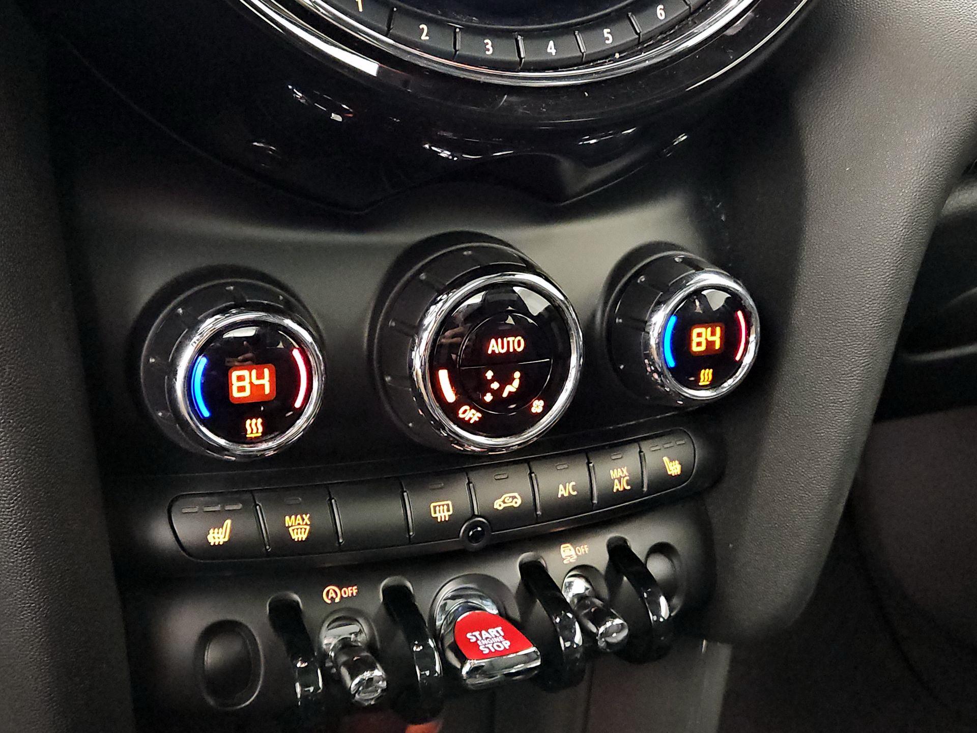 Thumbnail: 2020 MINI Cooper Hardtop - 16