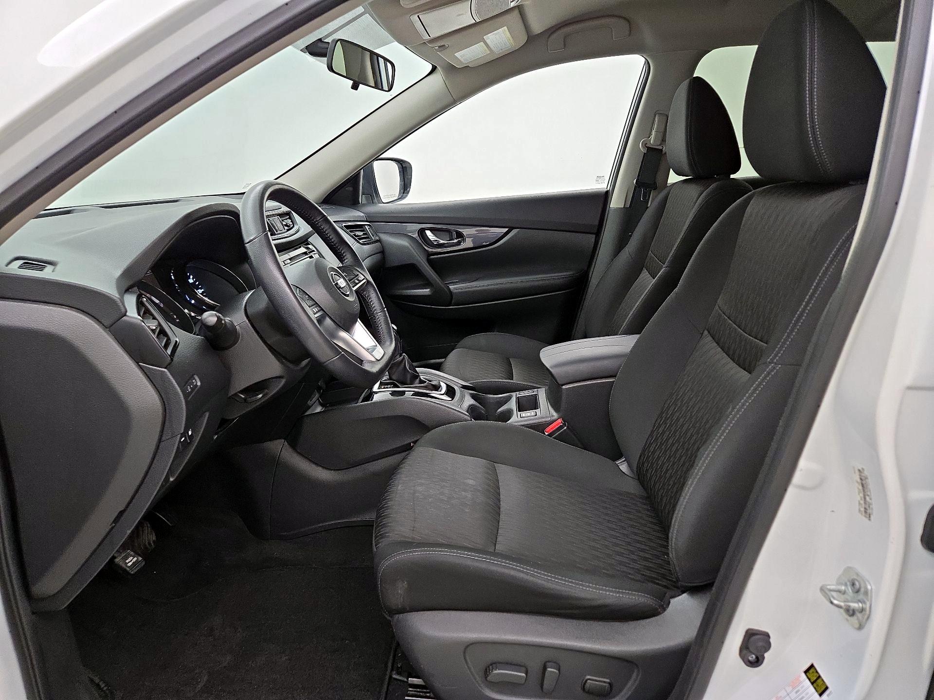 Thumbnail: 2018 Nissan Rogue - 11