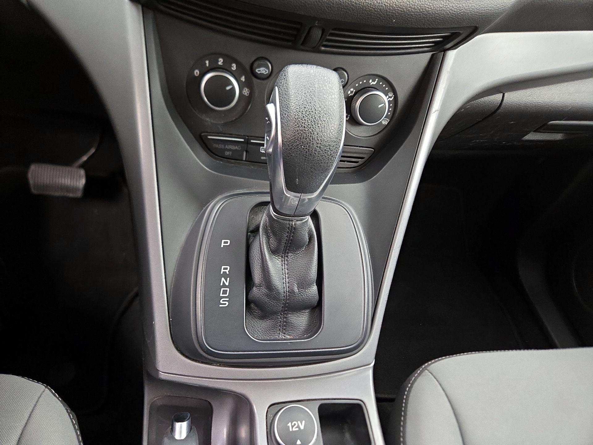 Thumbnail: 2016 Ford Escape - 17