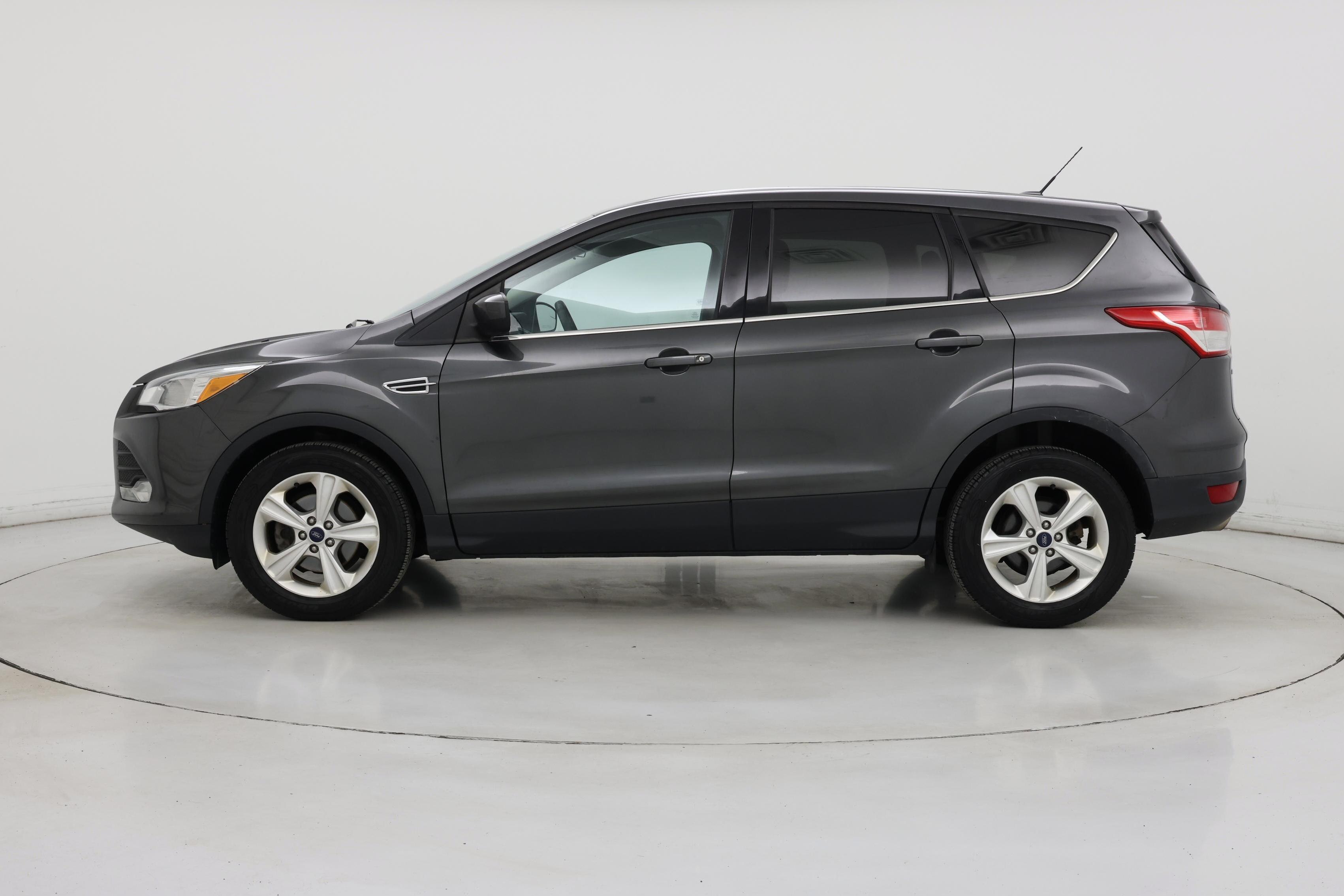 Thumbnail: 2016 Ford Escape - 3