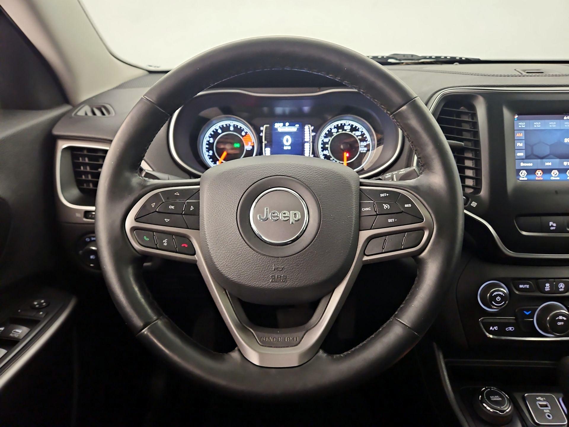 Thumbnail: 2021 Jeep Cherokee - 10