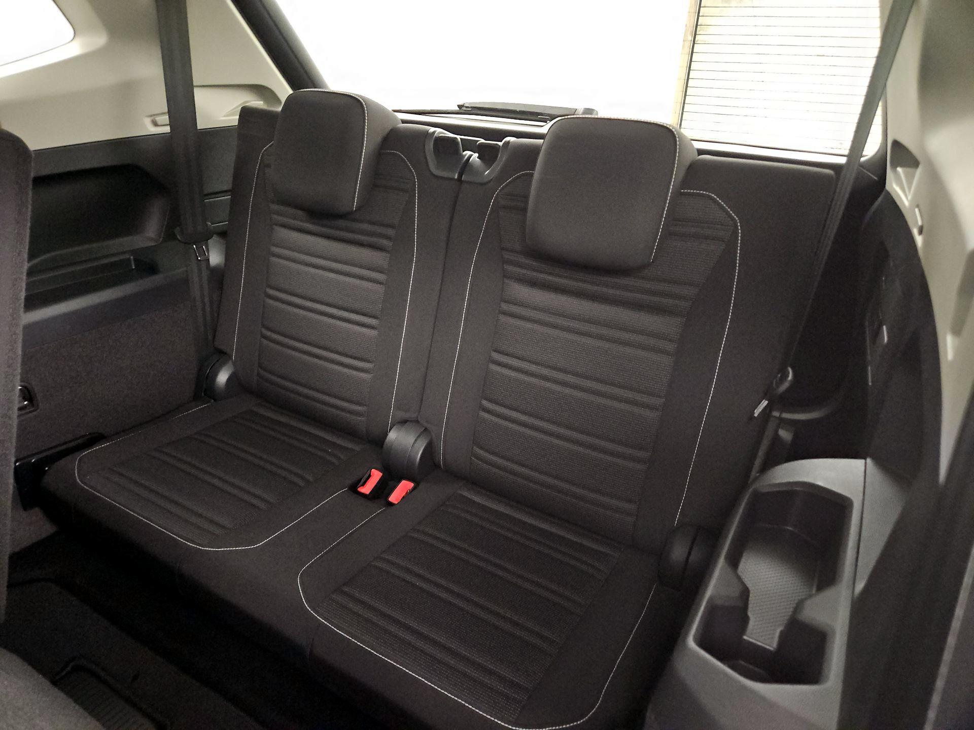 Thumbnail: 2023 Volkswagen Tiguan - 20