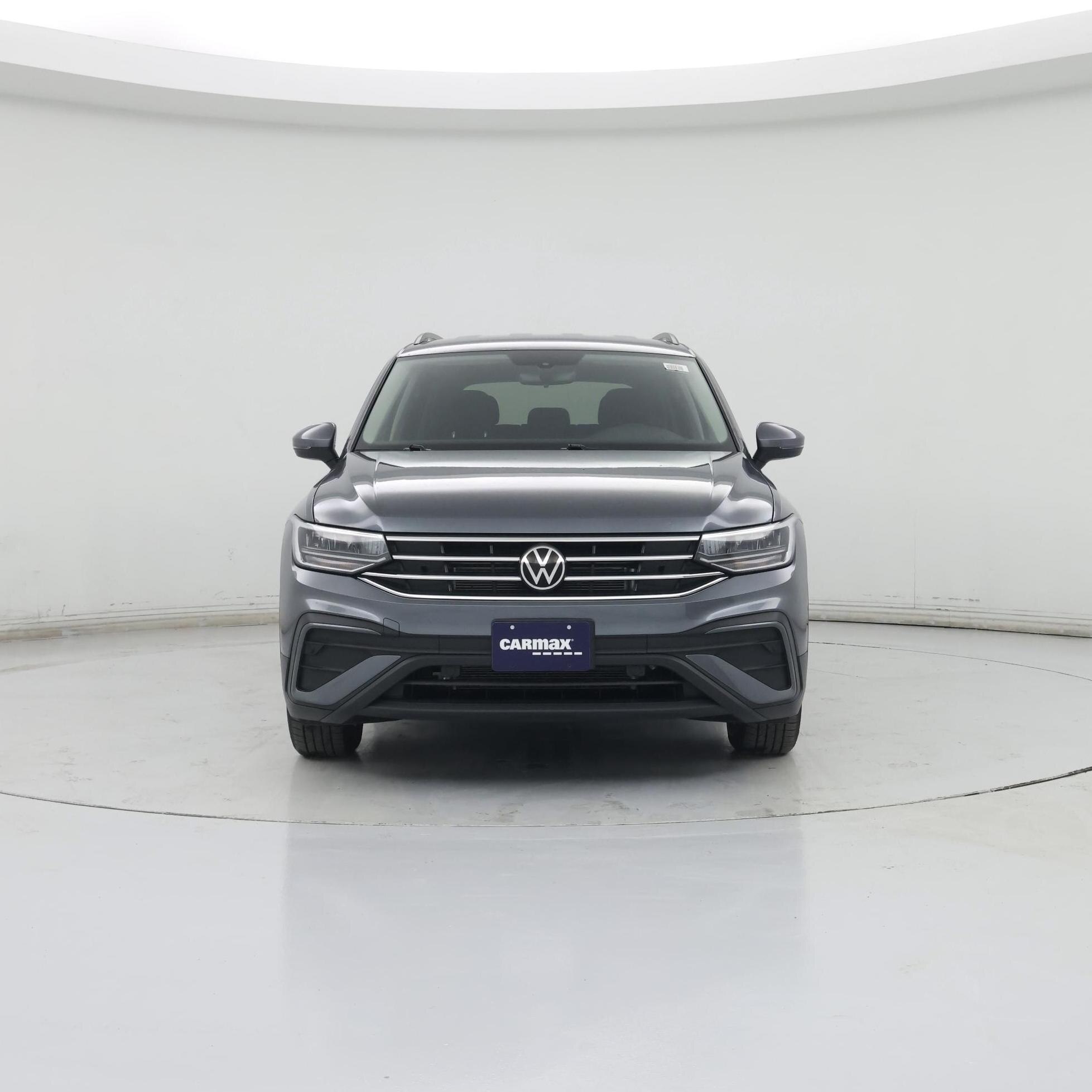 Thumbnail: 2023 Volkswagen Tiguan - 5