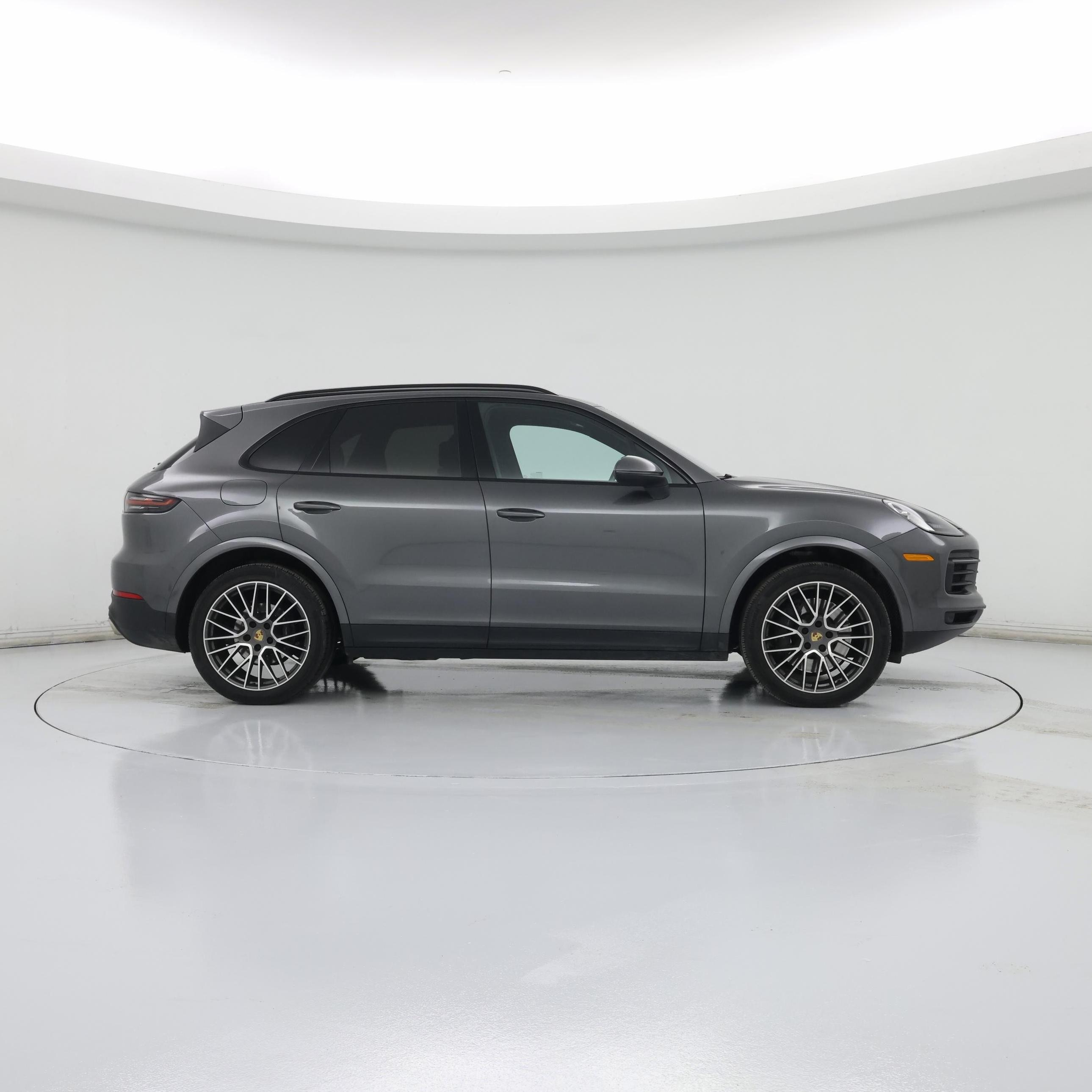 Thumbnail: 2021 Porsche Cayenne - 7