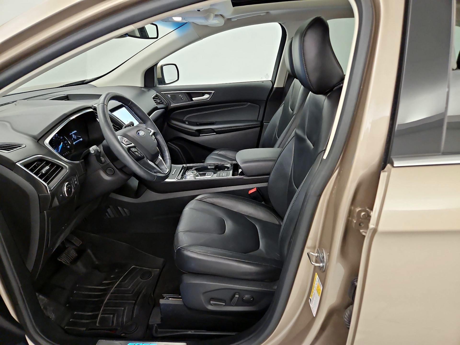 Thumbnail: 2020 Ford Edge - 11