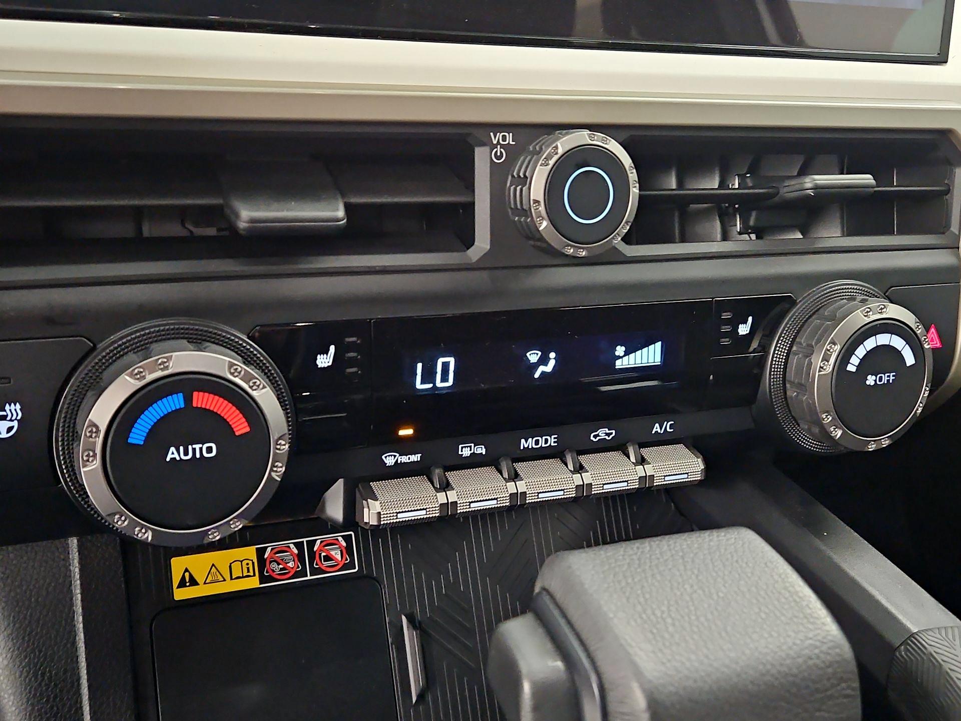 Thumbnail: 2024 Toyota Tacoma - 16