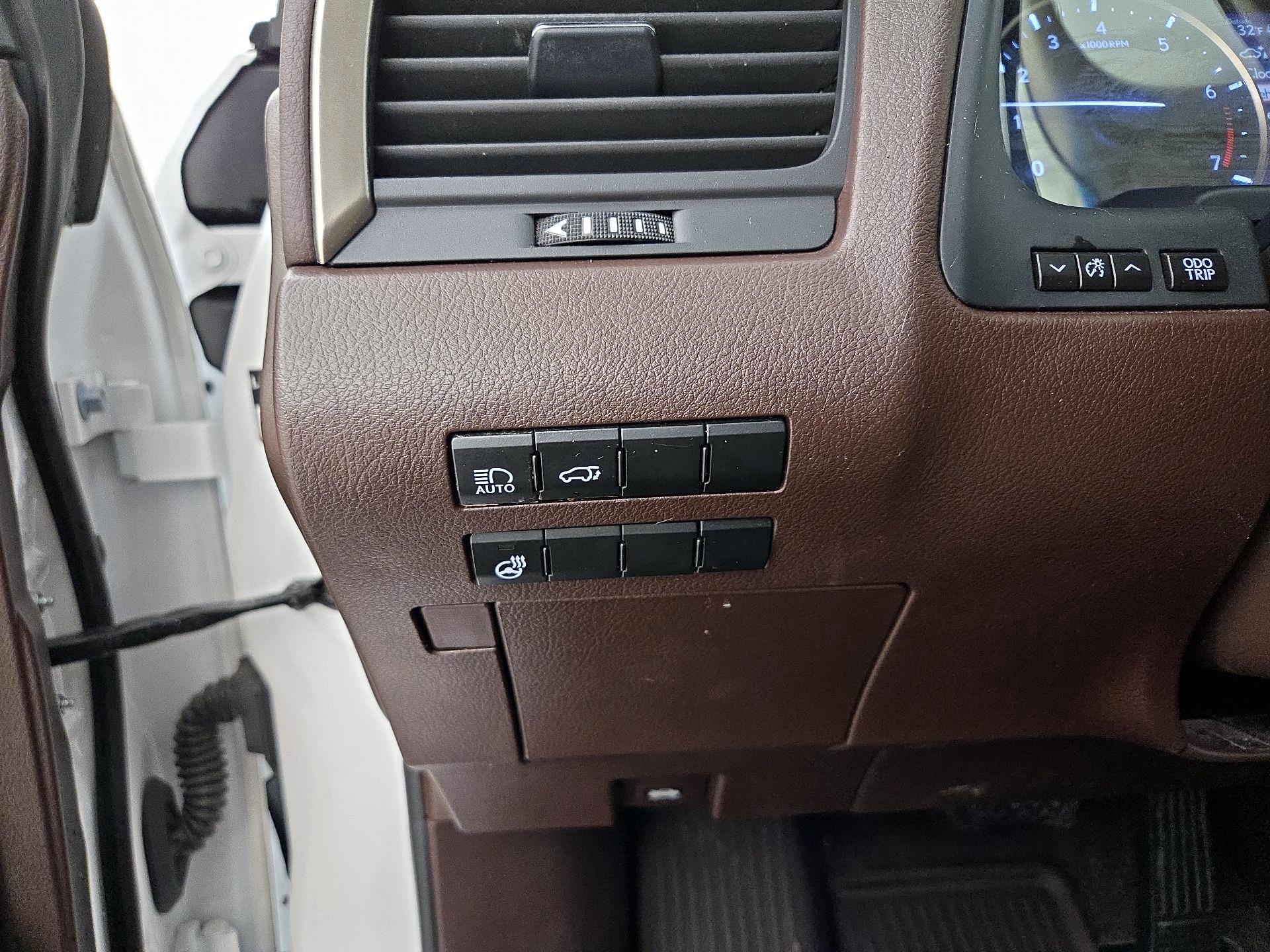 Thumbnail: 2017 Lexus RX - 13