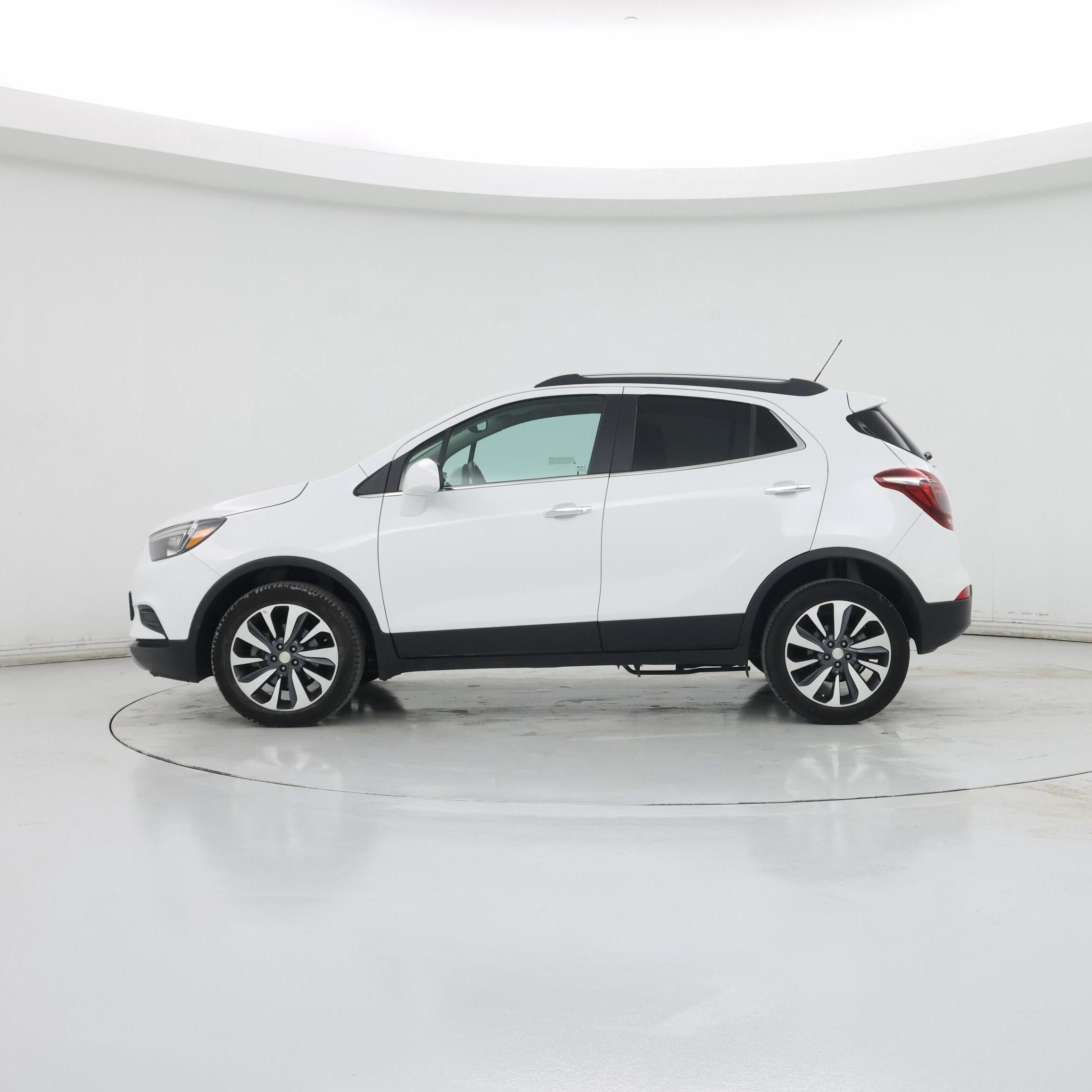 Thumbnail: 2022 Buick Encore - 3