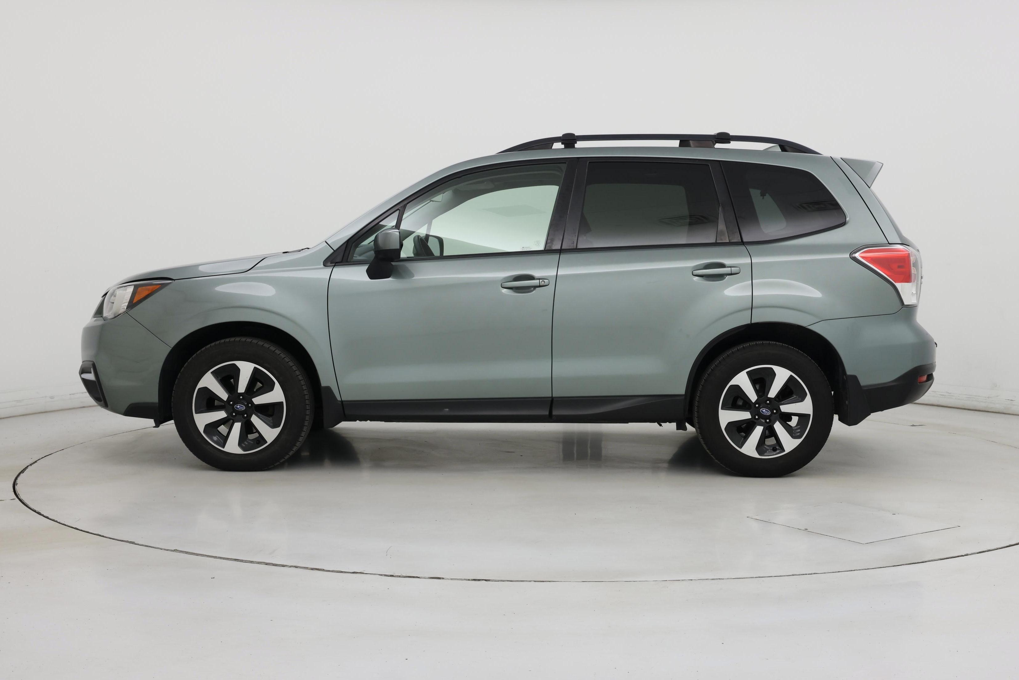 Thumbnail: 2017 Subaru Forester - 3
