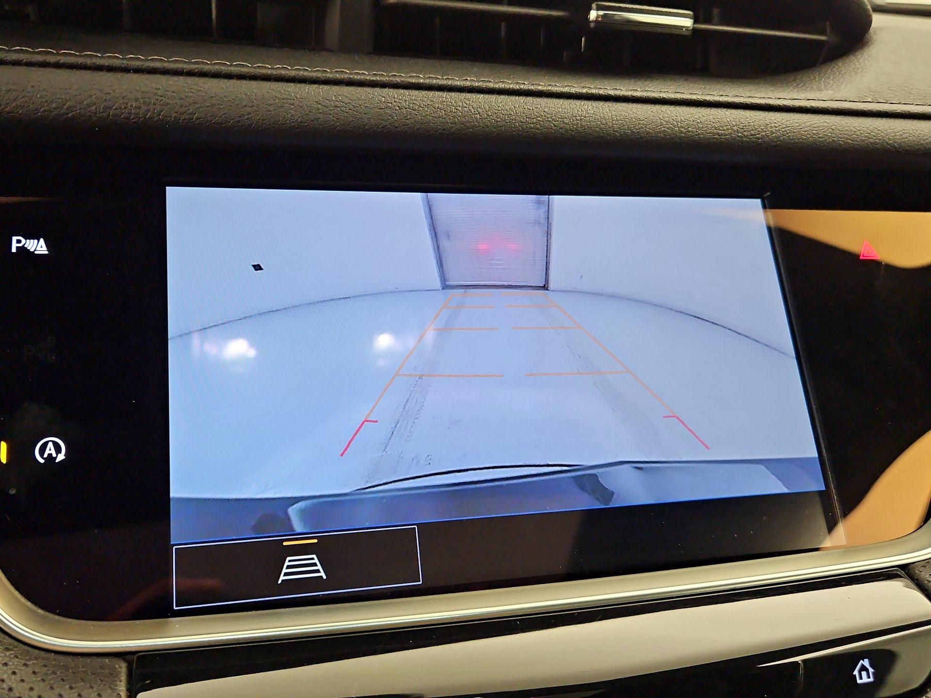 Thumbnail: 2023 Cadillac XT5 - 15