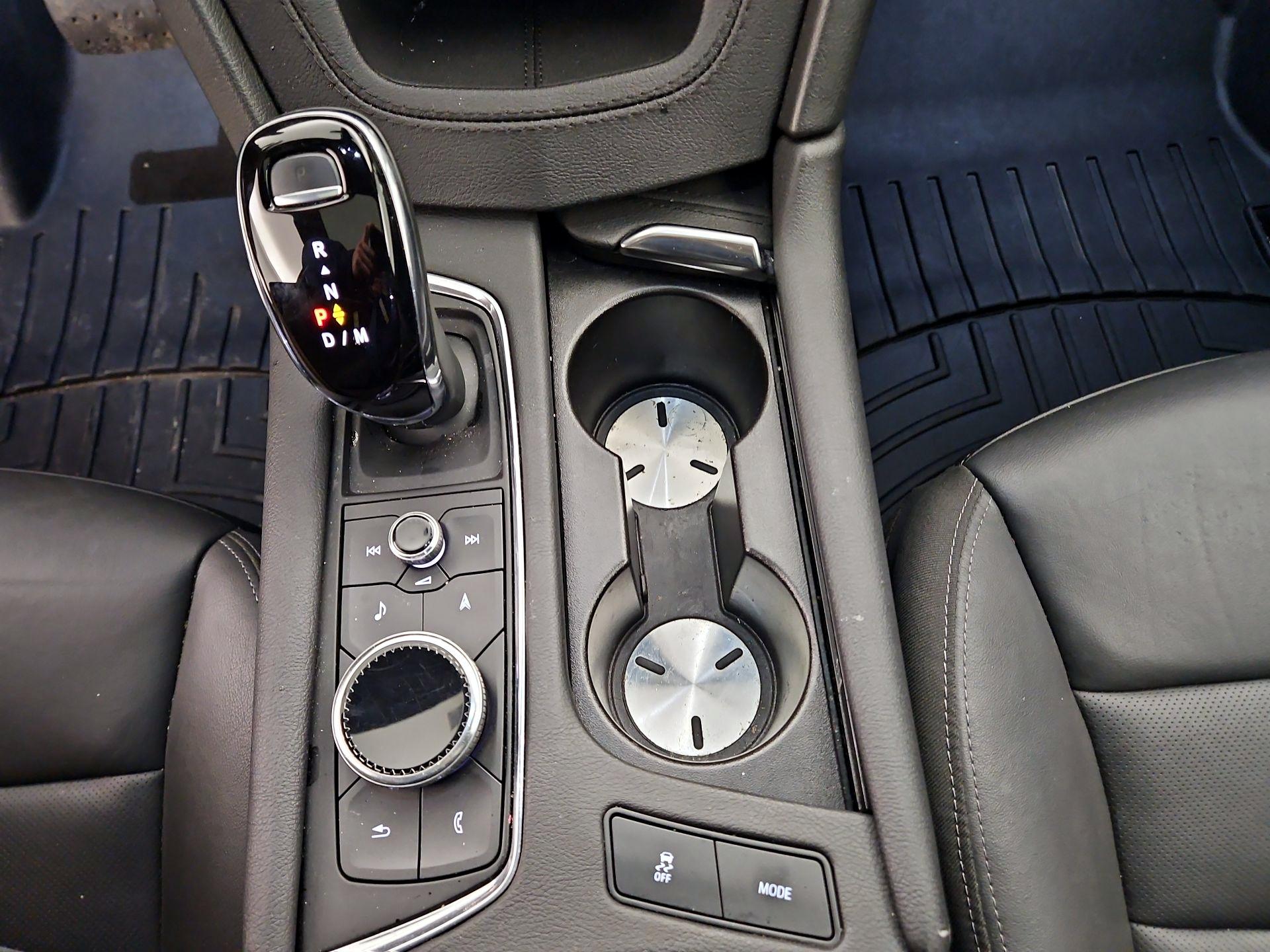 Thumbnail: 2023 Cadillac XT5 - 18