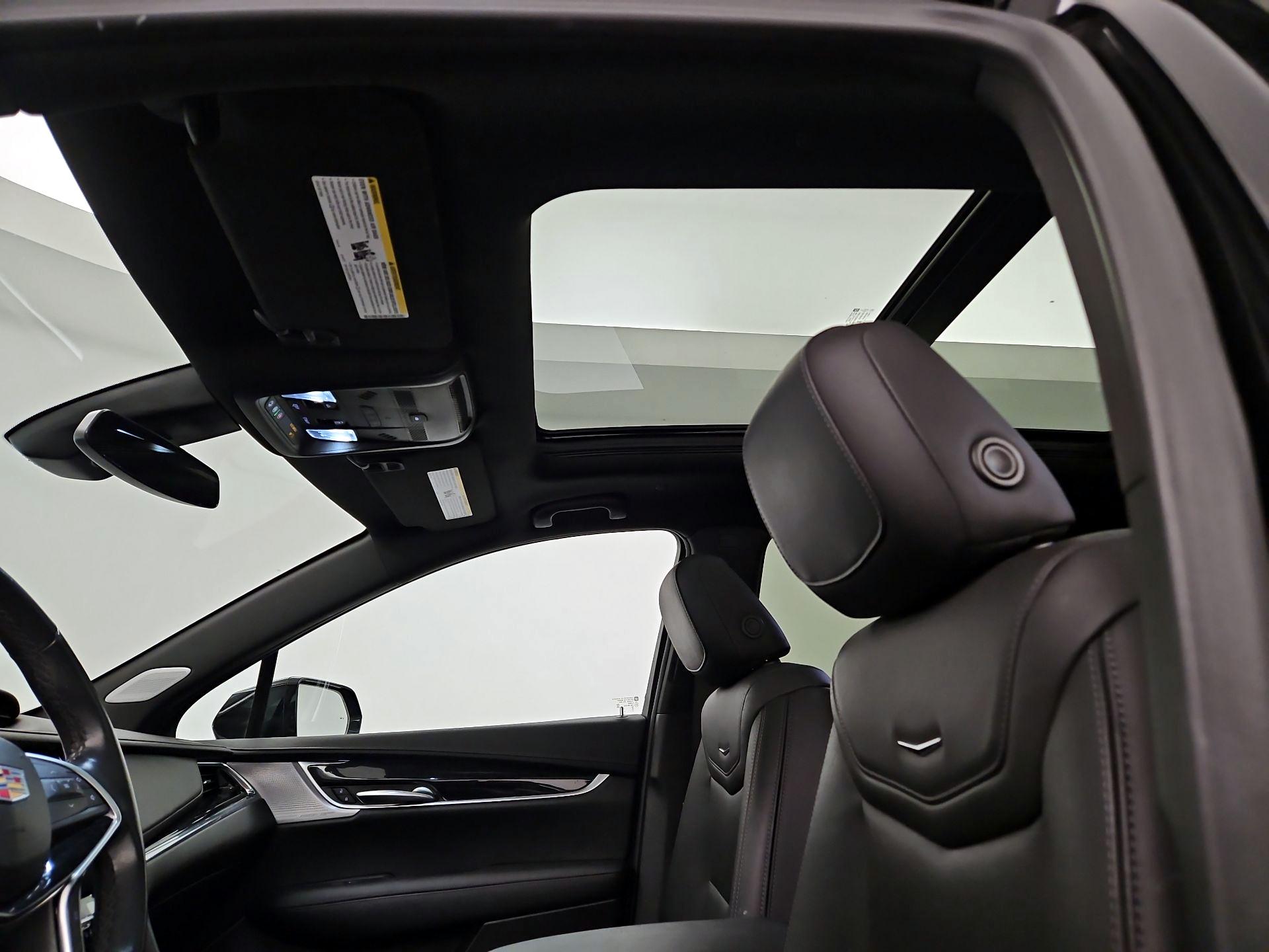 Thumbnail: 2023 Cadillac XT5 - 20