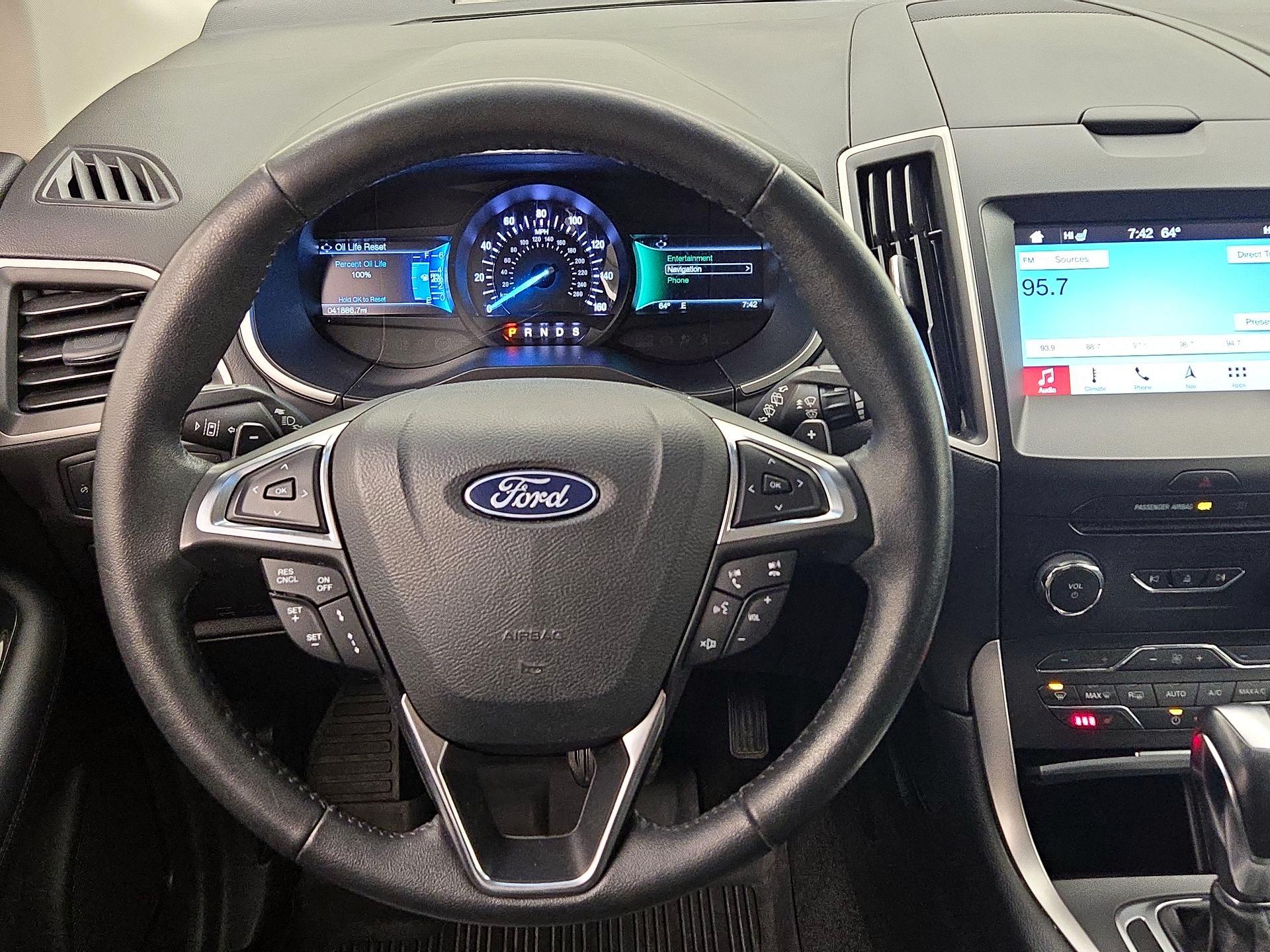 Thumbnail: 2018 Ford Edge - 10