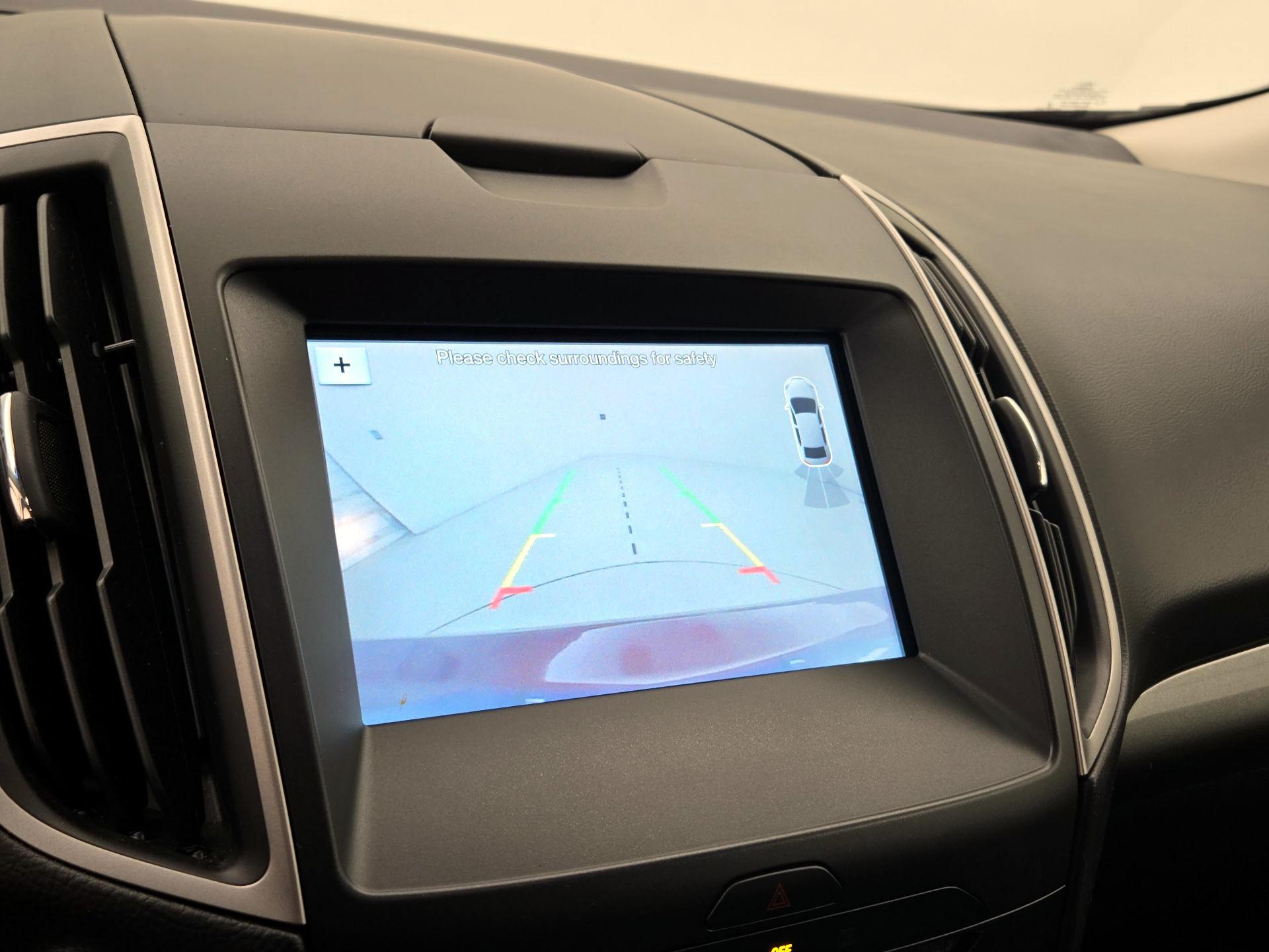 Thumbnail: 2018 Ford Edge - 15