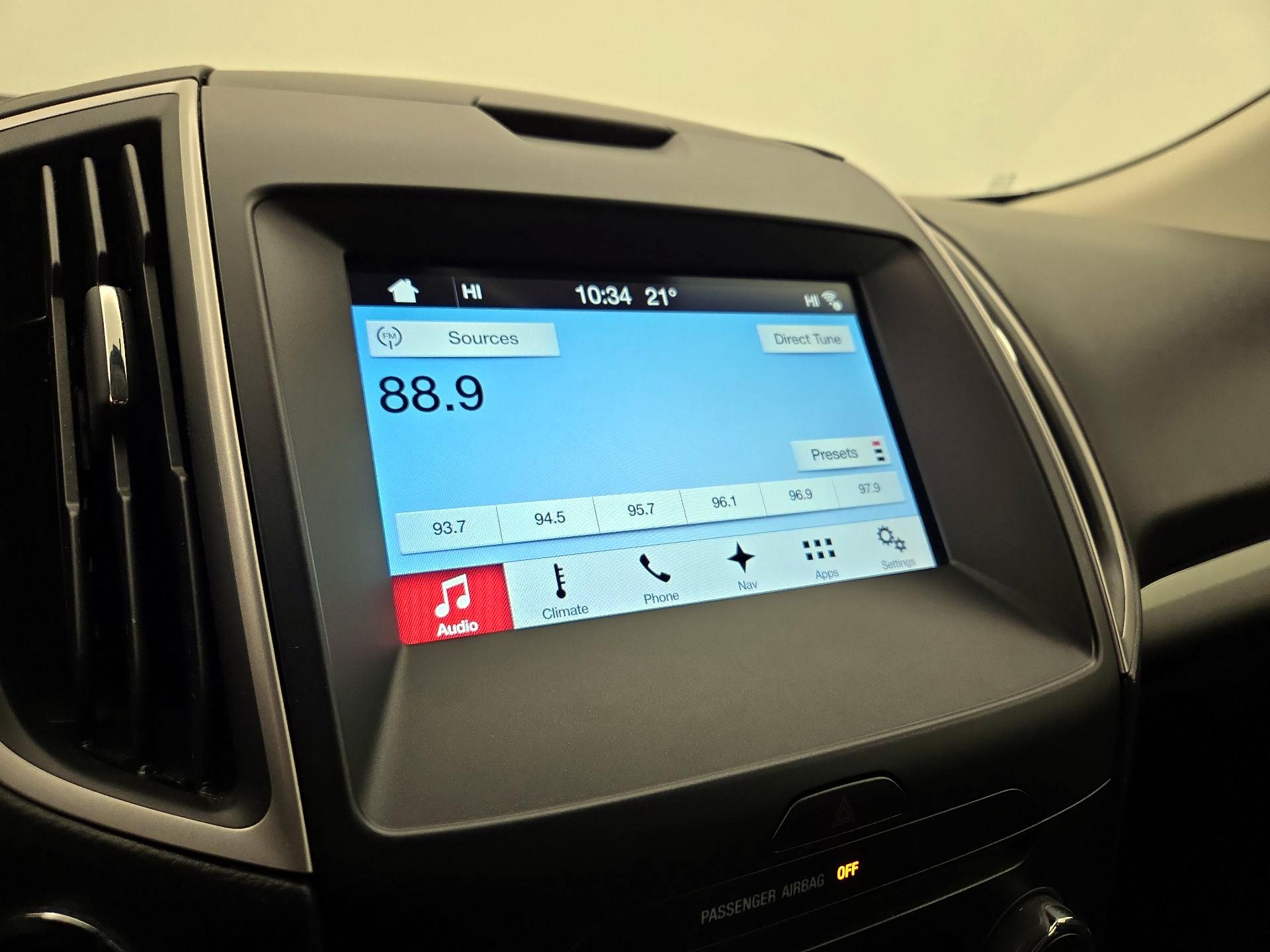 Thumbnail: 2018 Ford Edge - 16