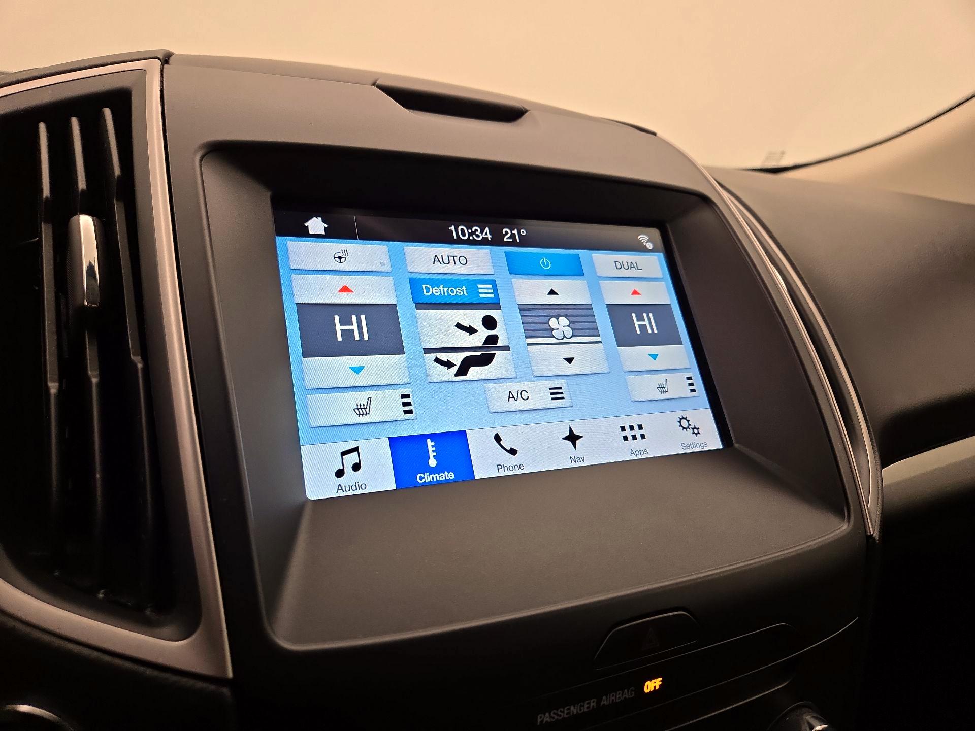 Thumbnail: 2018 Ford Edge - 17