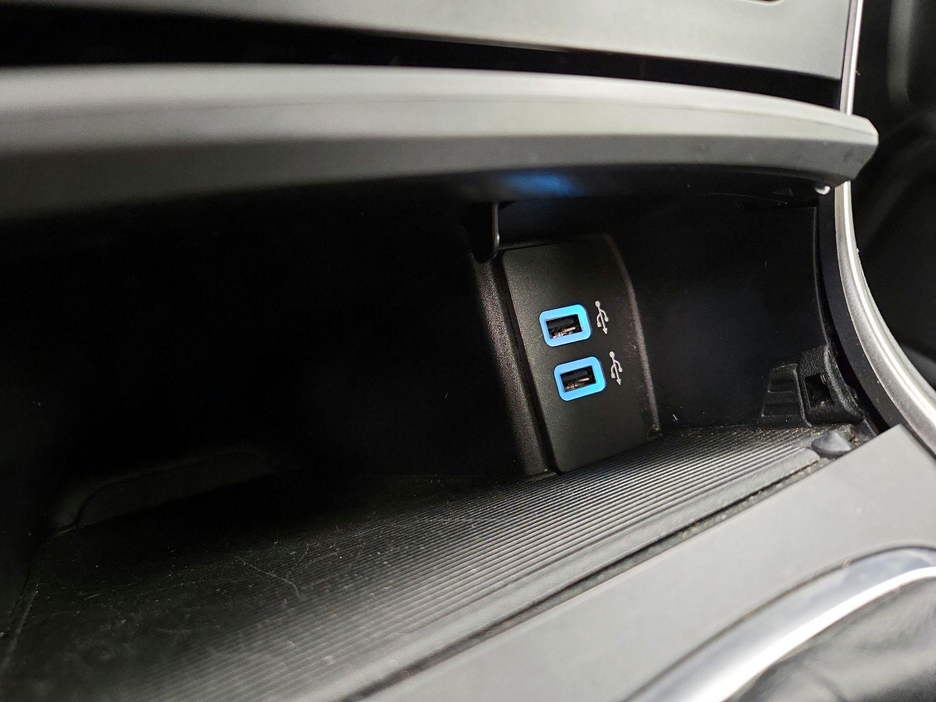 Thumbnail: 2018 Ford Edge - 19