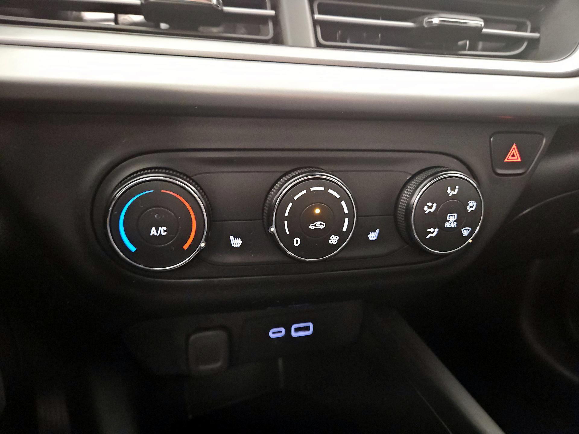 Thumbnail: 2025 Chevrolet Trax - 16