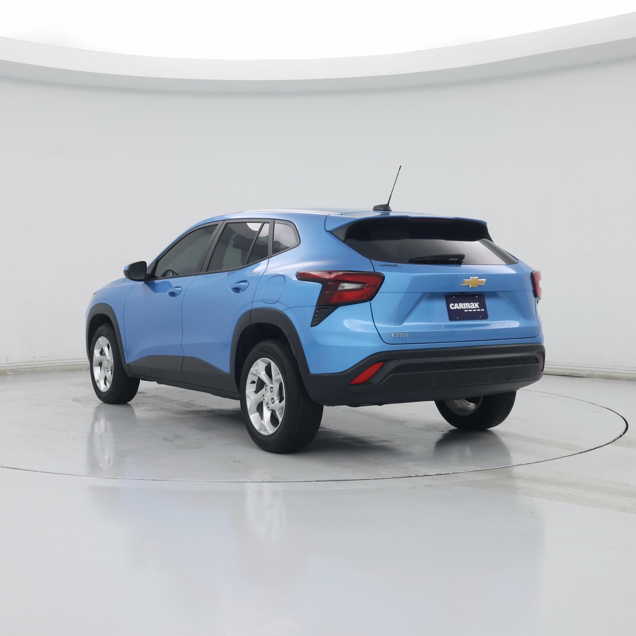 Thumbnail: 2025 Chevrolet Trax - 2