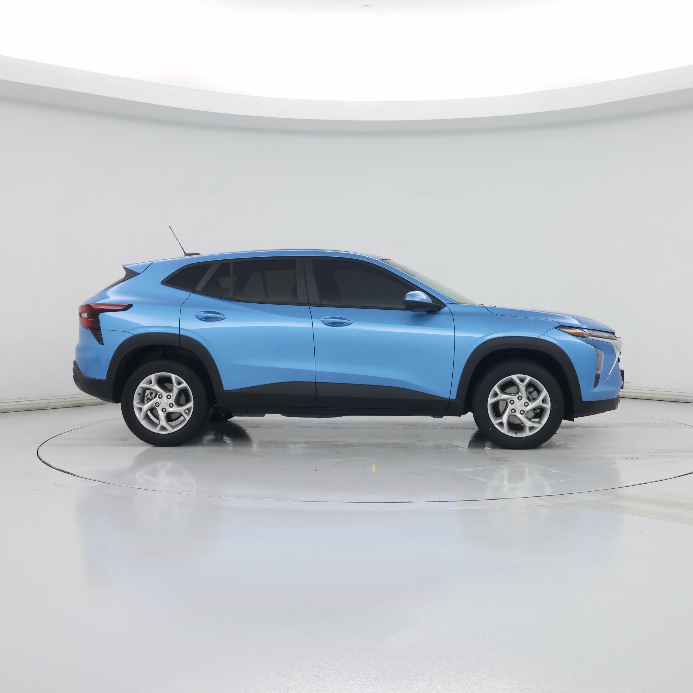 Thumbnail: 2025 Chevrolet Trax - 7