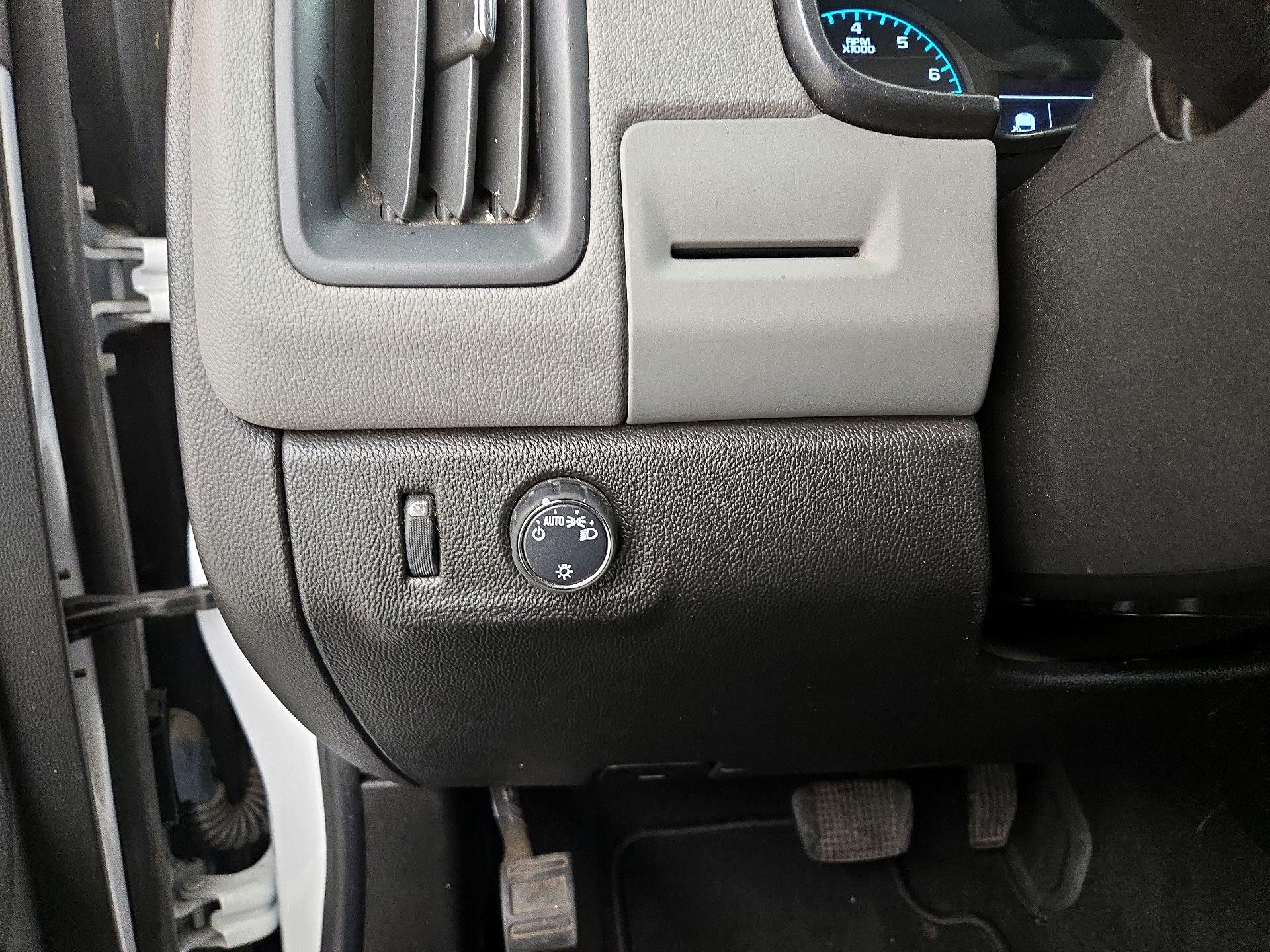 Thumbnail: 2021 Chevrolet Colorado - 13