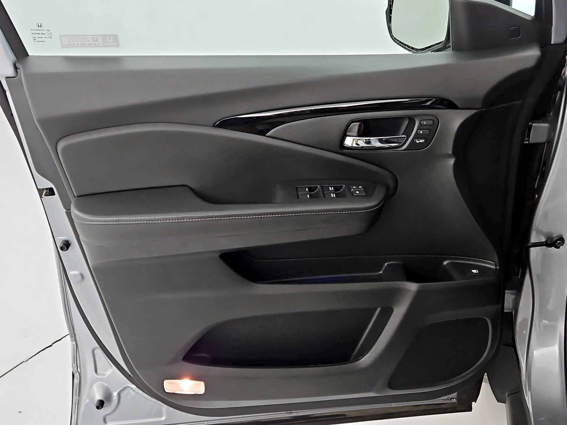 Thumbnail: 2020 Honda Ridgeline - 12