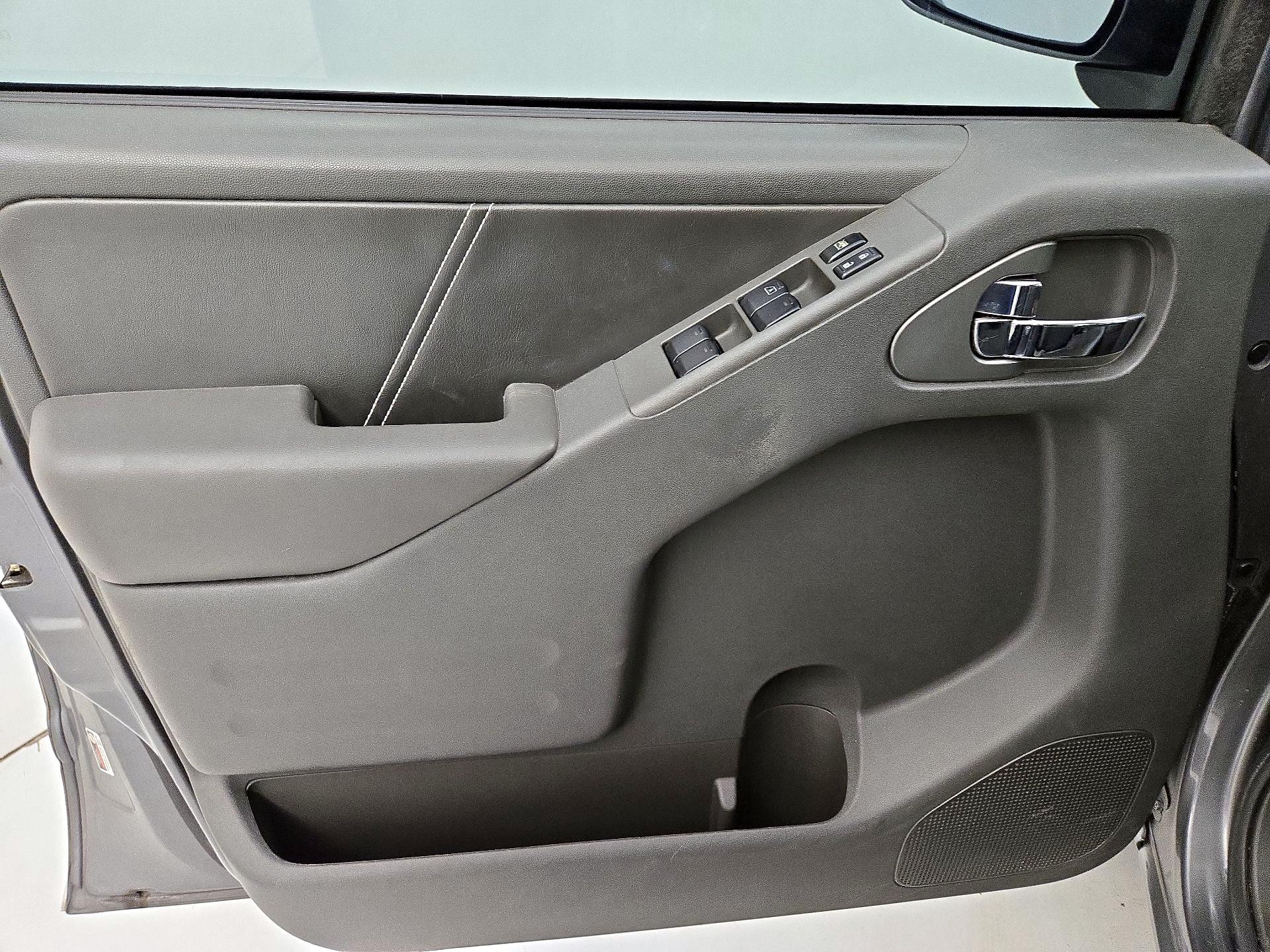 Thumbnail: 2020 Nissan Frontier - 12