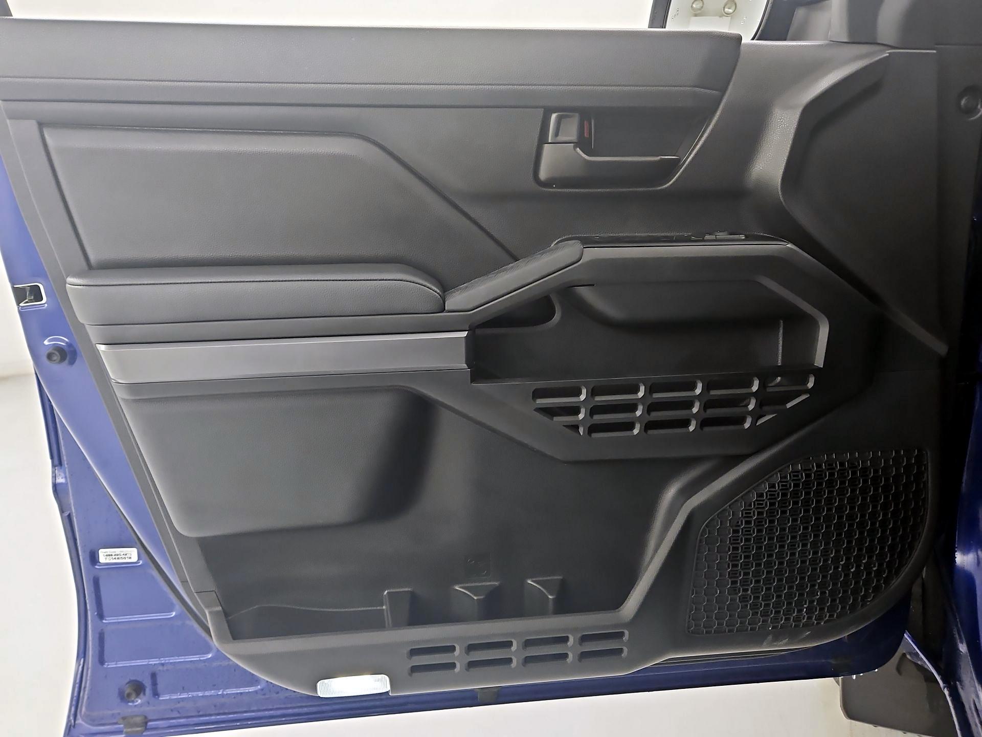 Thumbnail: 2025 Toyota Tacoma - 12
