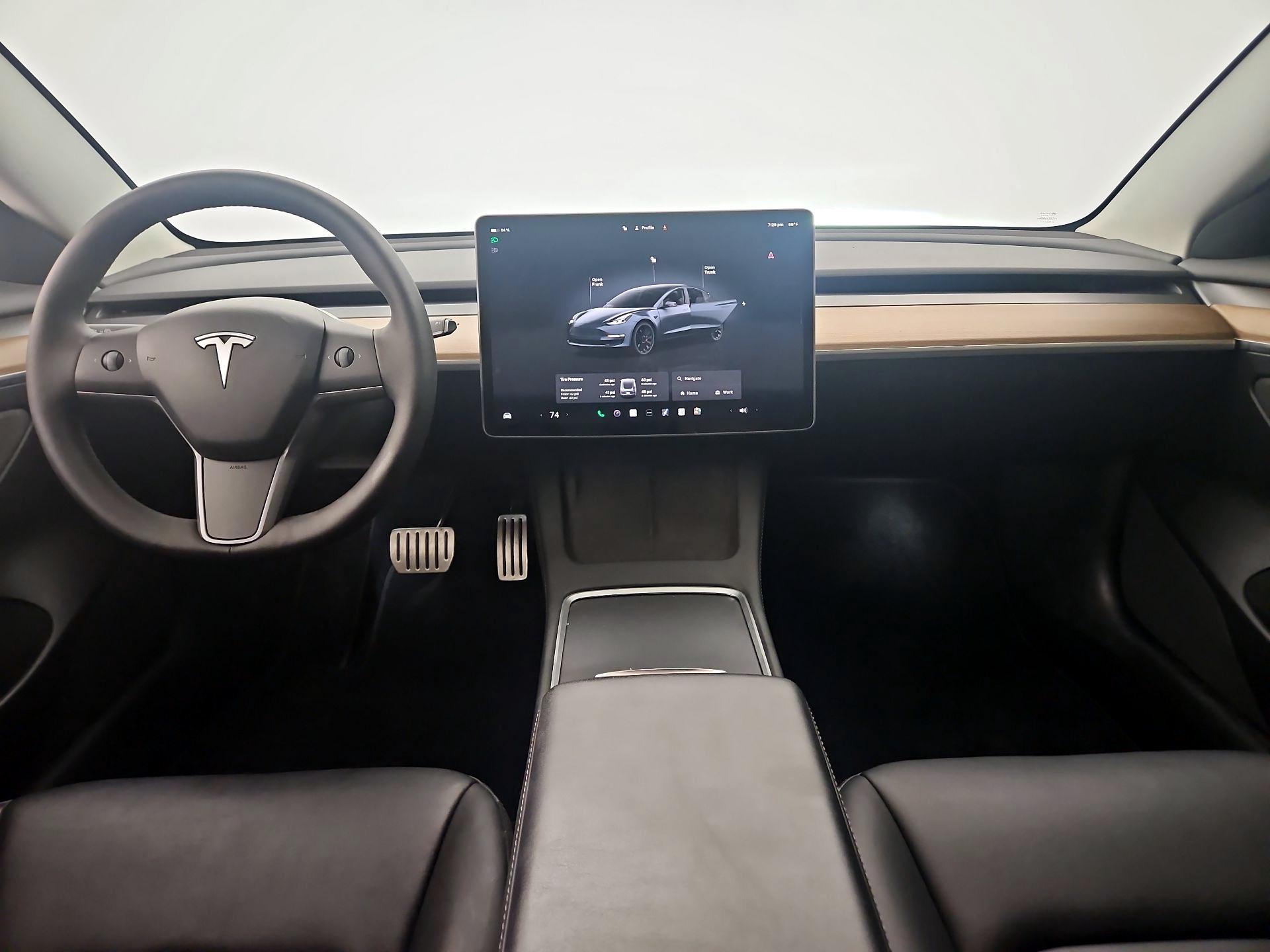 Thumbnail: 2023 Tesla Model 3 - 9