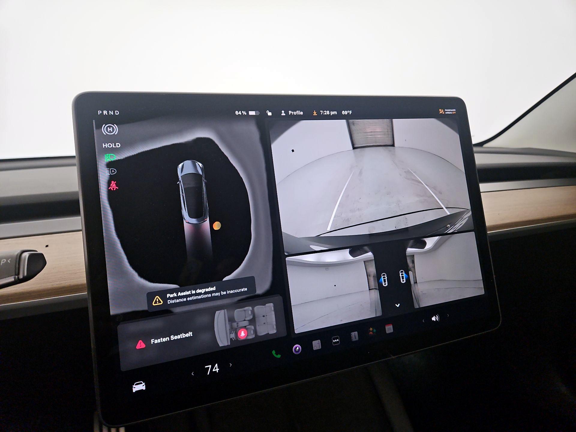 Thumbnail: 2023 Tesla Model 3 - 14