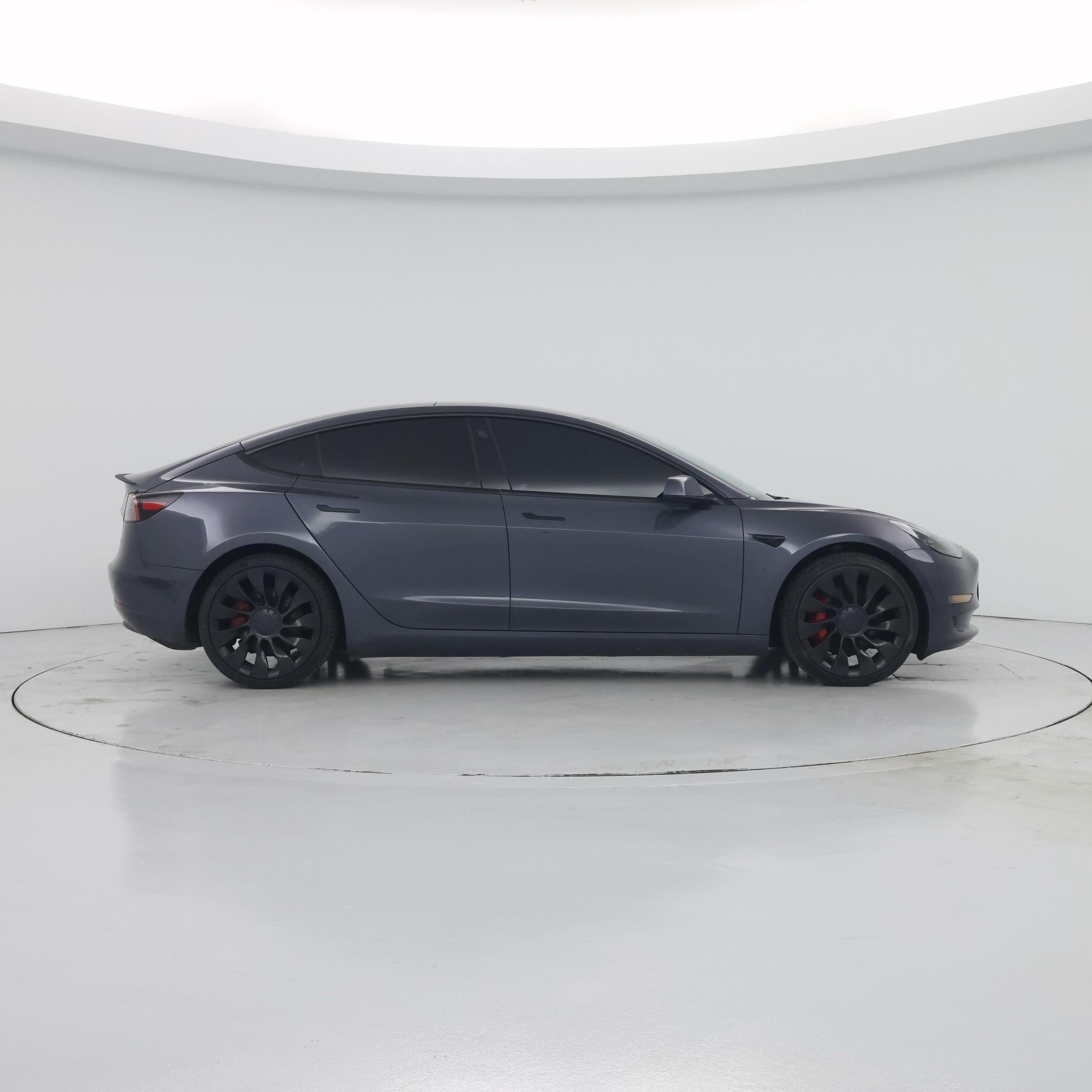 Thumbnail: 2023 Tesla Model 3 - 7