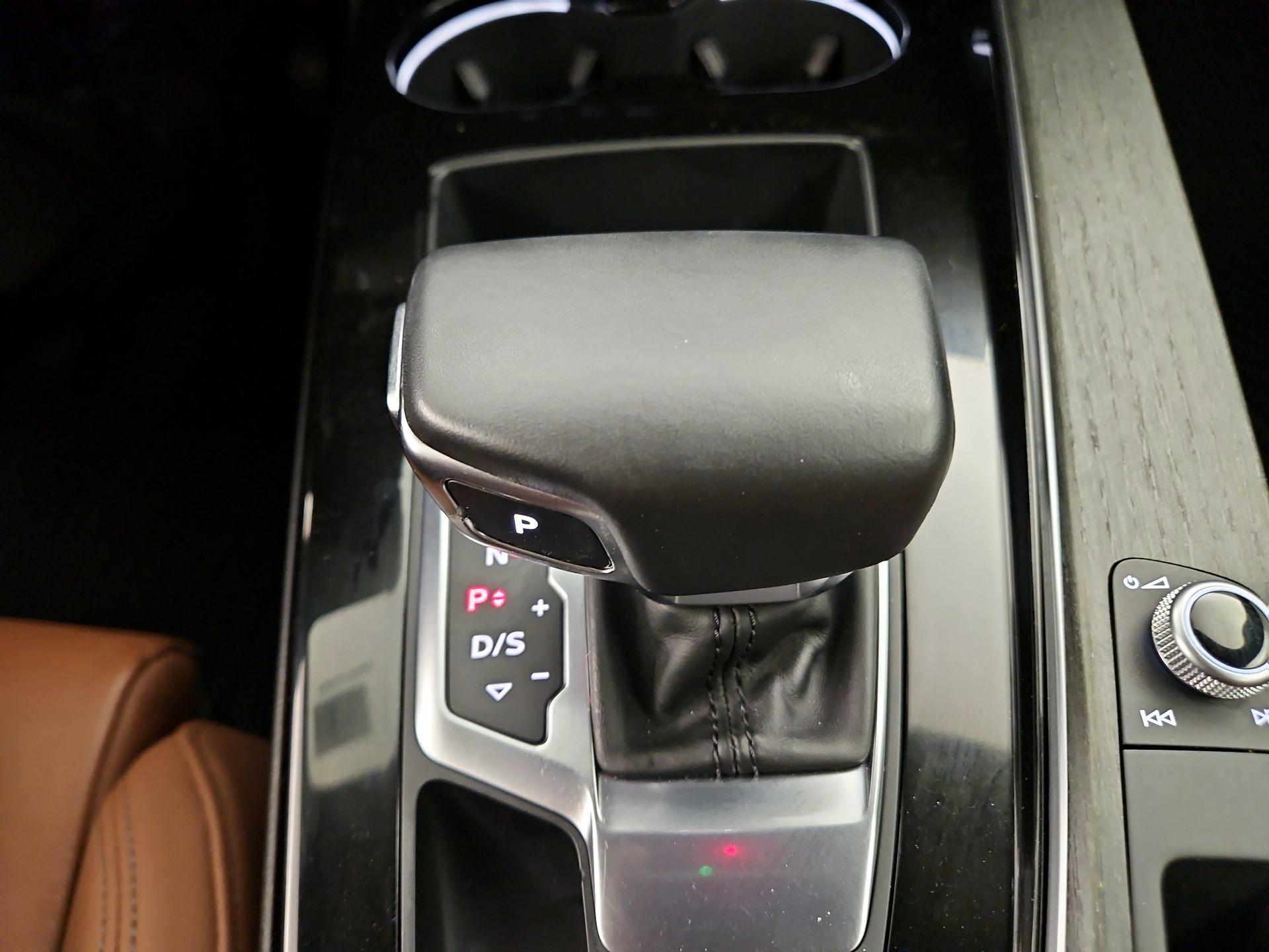 Thumbnail: 2020 Audi A4 - 17