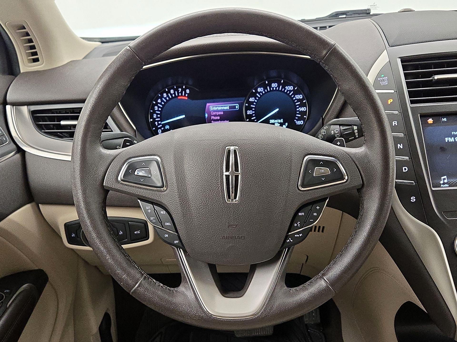 Thumbnail: 2019 Lincoln MKC - 10