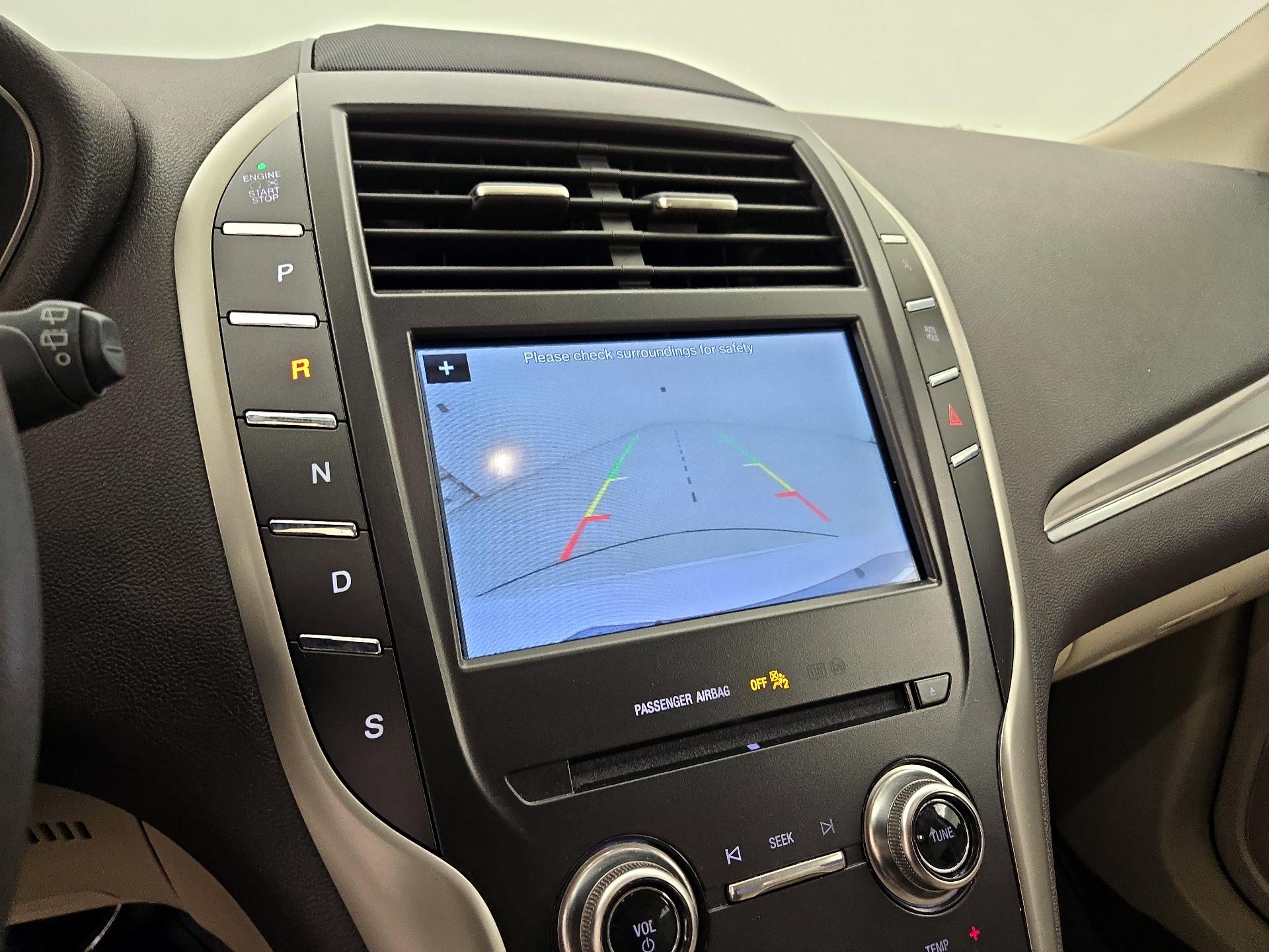 Thumbnail: 2019 Lincoln MKC - 14