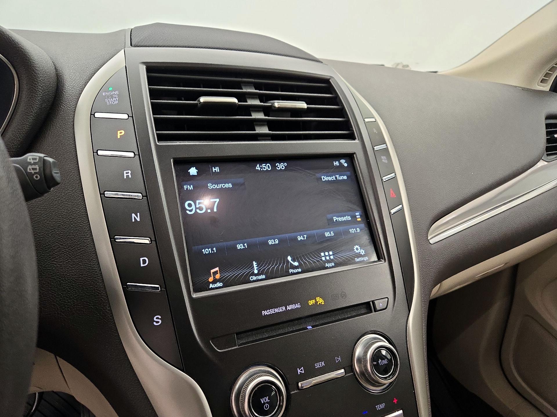 Thumbnail: 2019 Lincoln MKC - 15