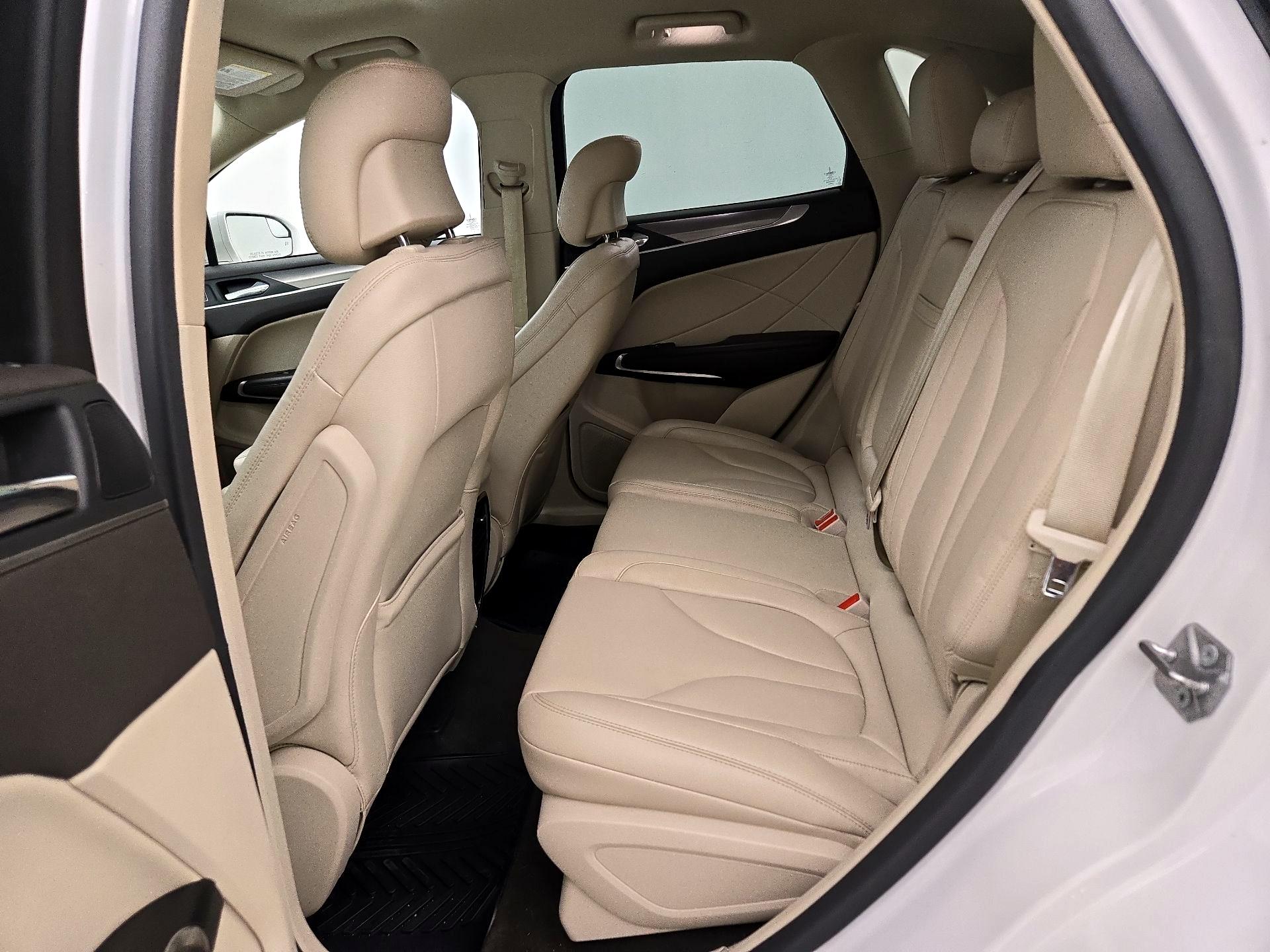 Thumbnail: 2019 Lincoln MKC - 19