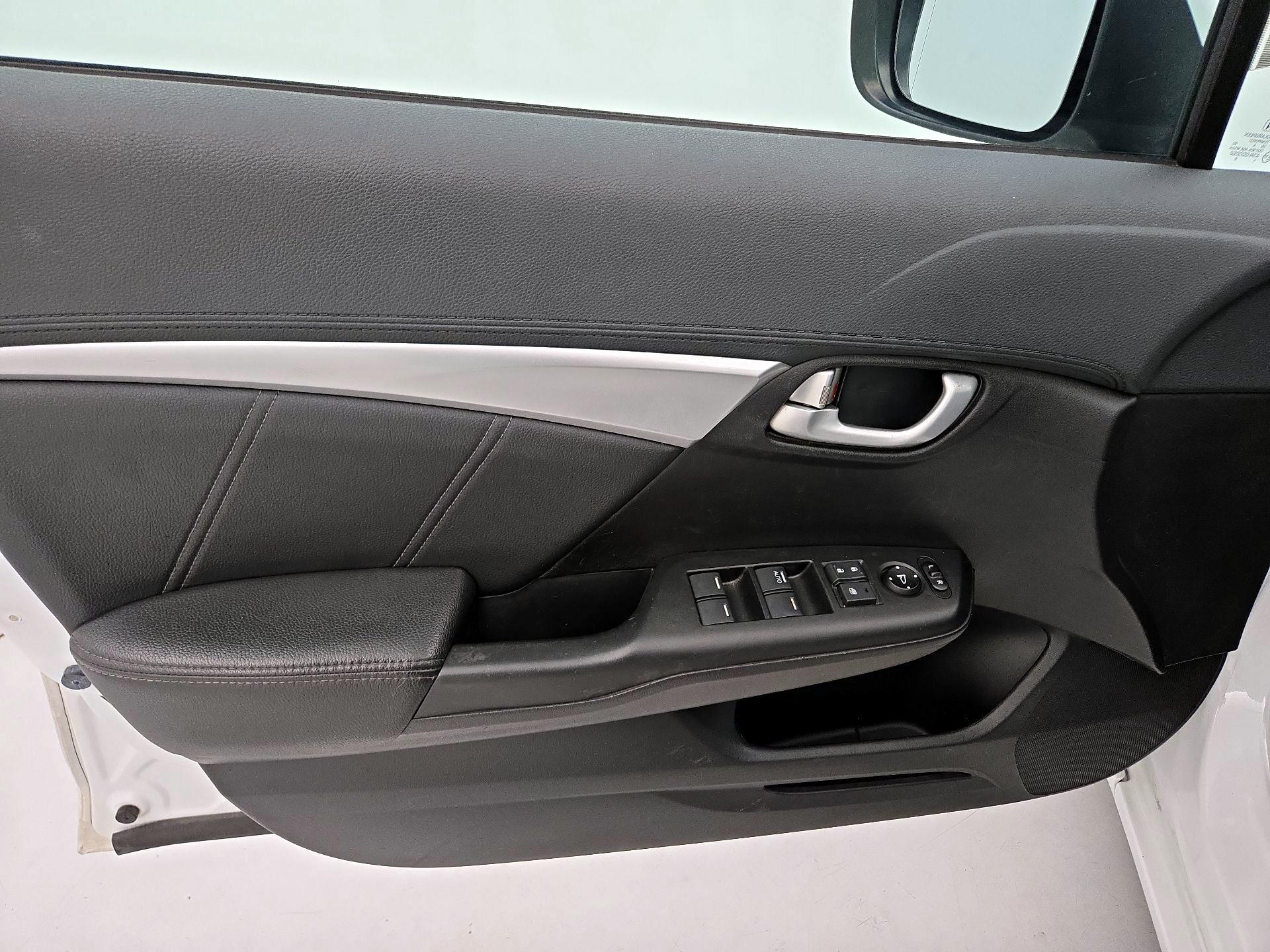 Thumbnail: 2015 Honda Civic - 12