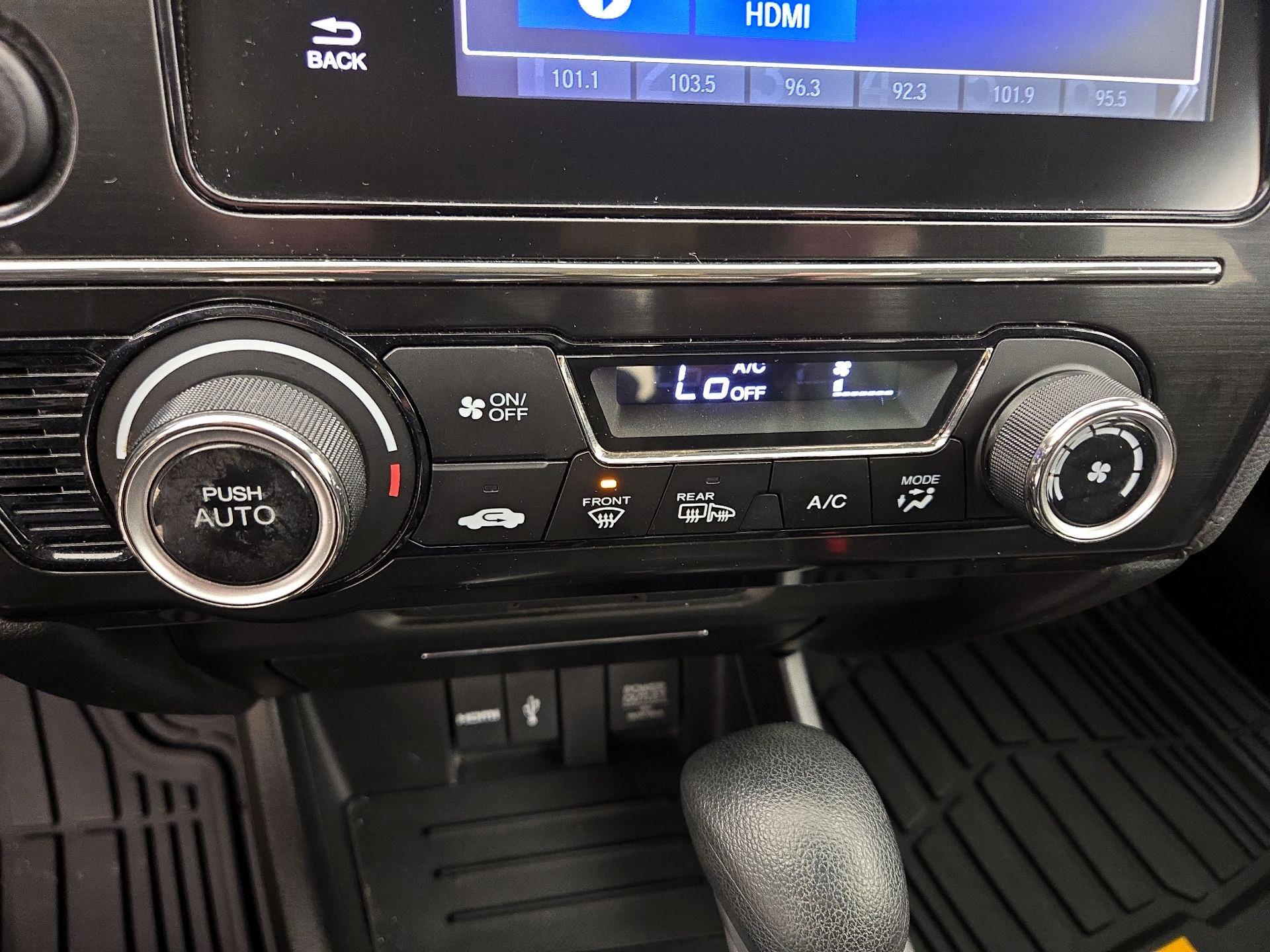 Thumbnail: 2015 Honda Civic - 16