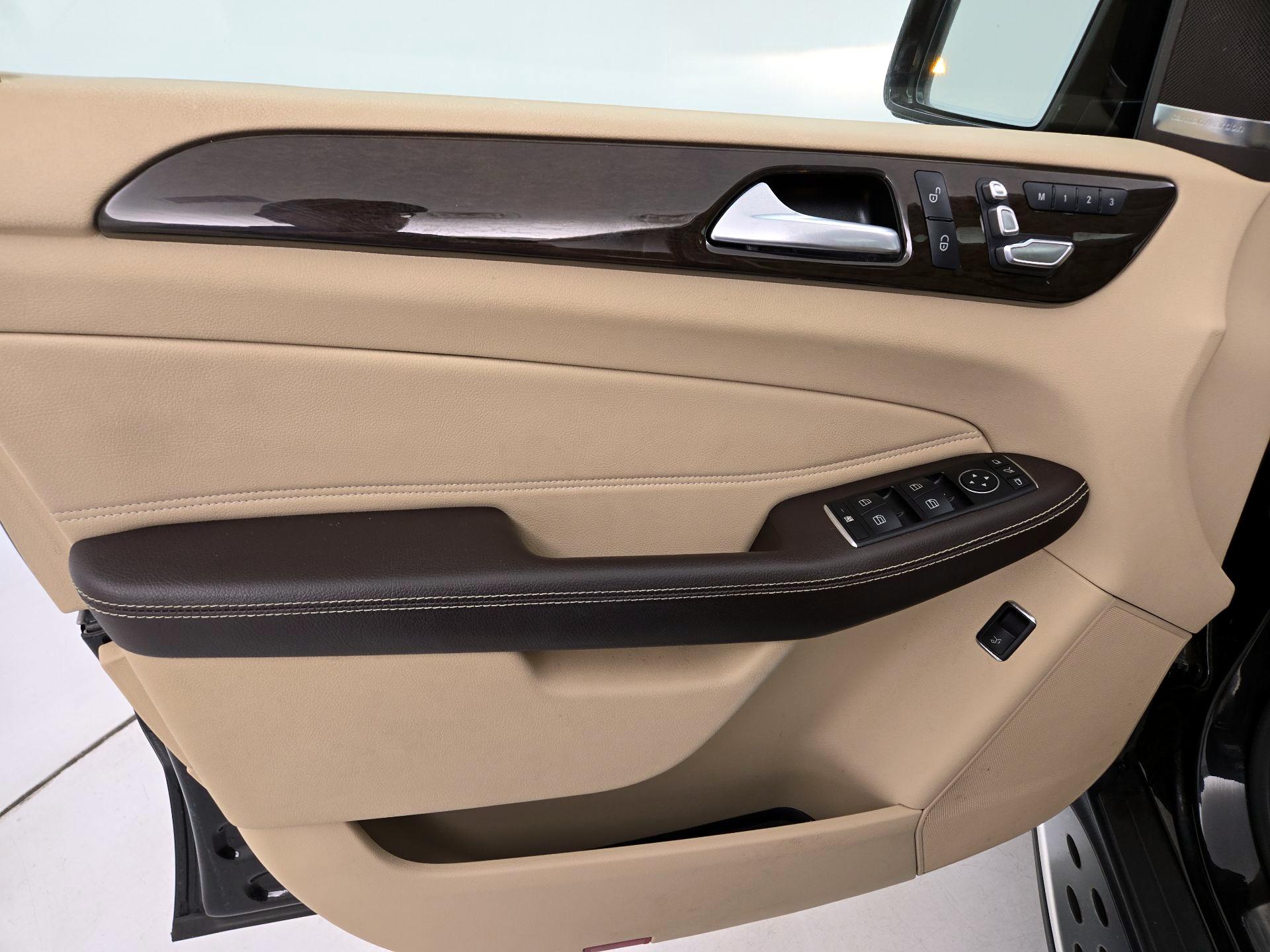 Thumbnail: 2018 Mercedes-Benz GLE - 12