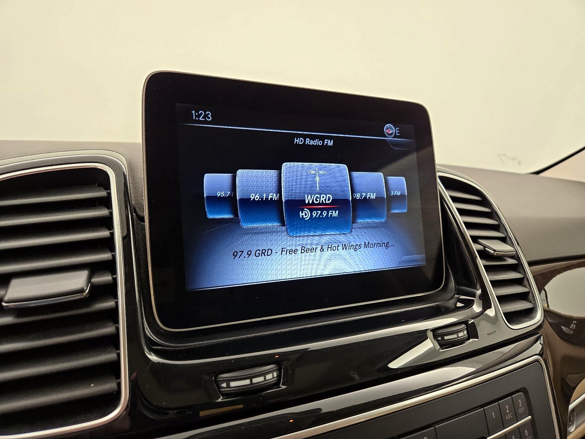 Thumbnail: 2018 Mercedes-Benz GLE - 16