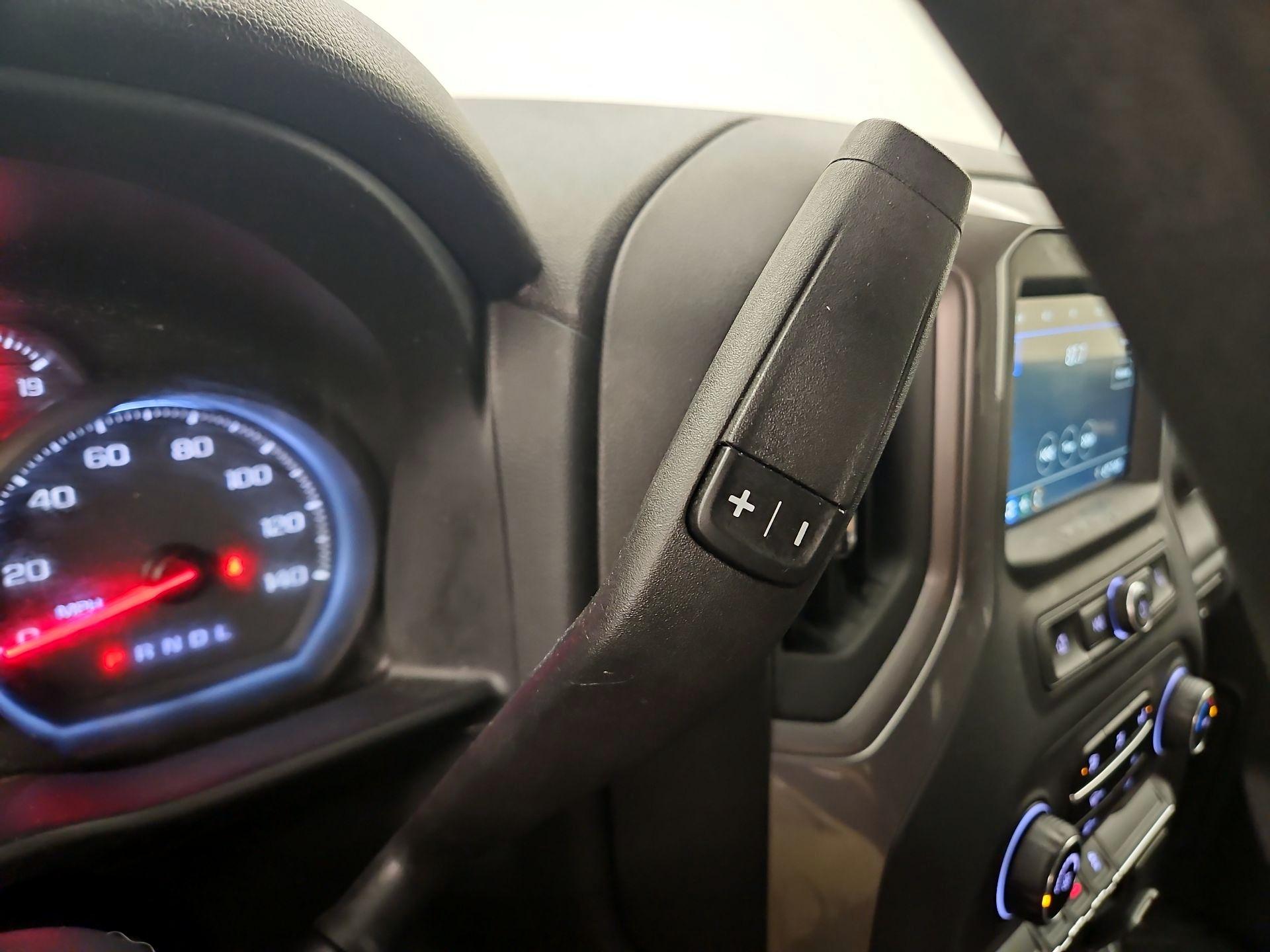 Thumbnail: 2019 Chevrolet Silverado 1500 - 17