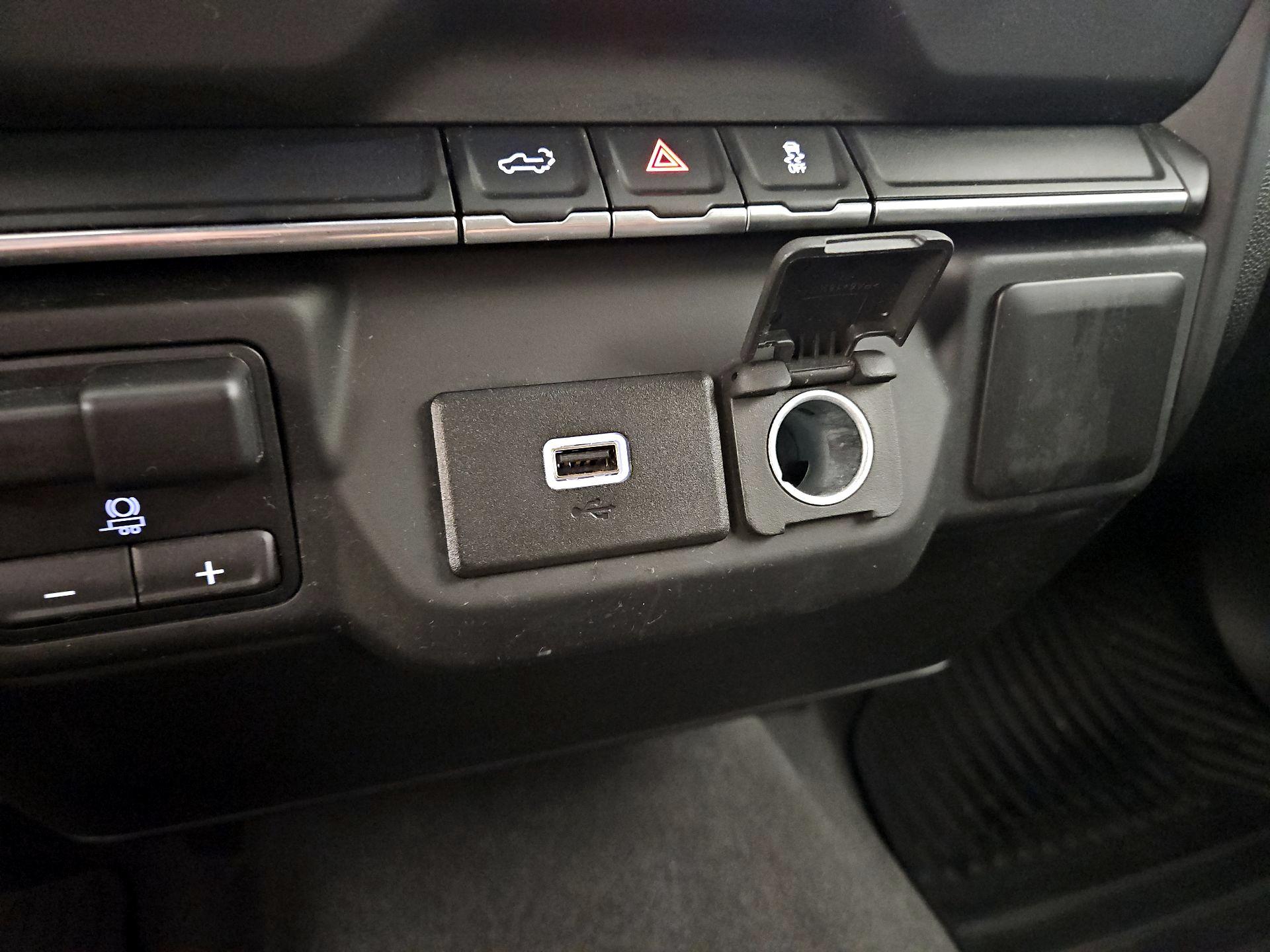 Thumbnail: 2019 Chevrolet Silverado 1500 - 18