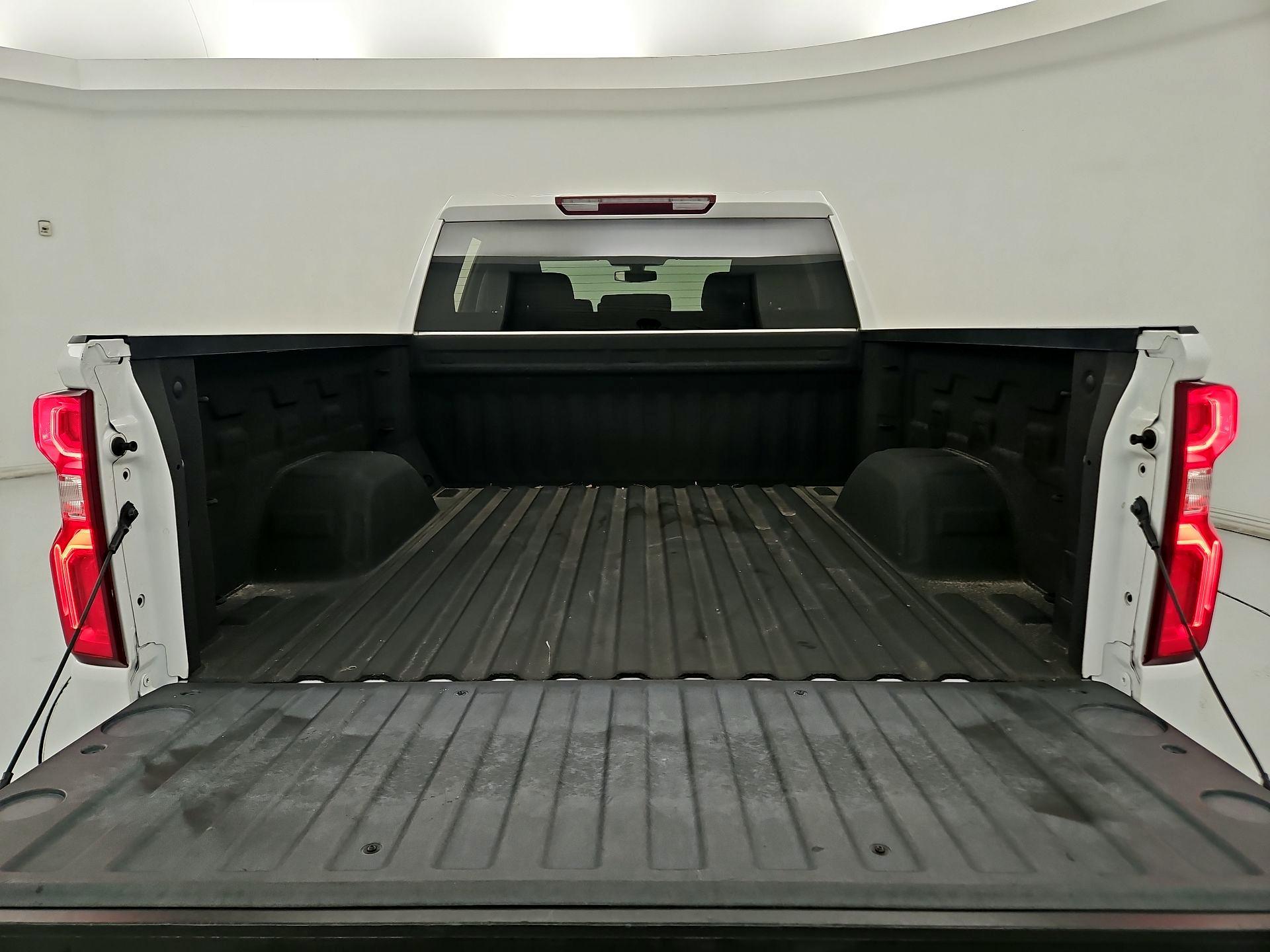 Thumbnail: 2019 Chevrolet Silverado 1500 - 20