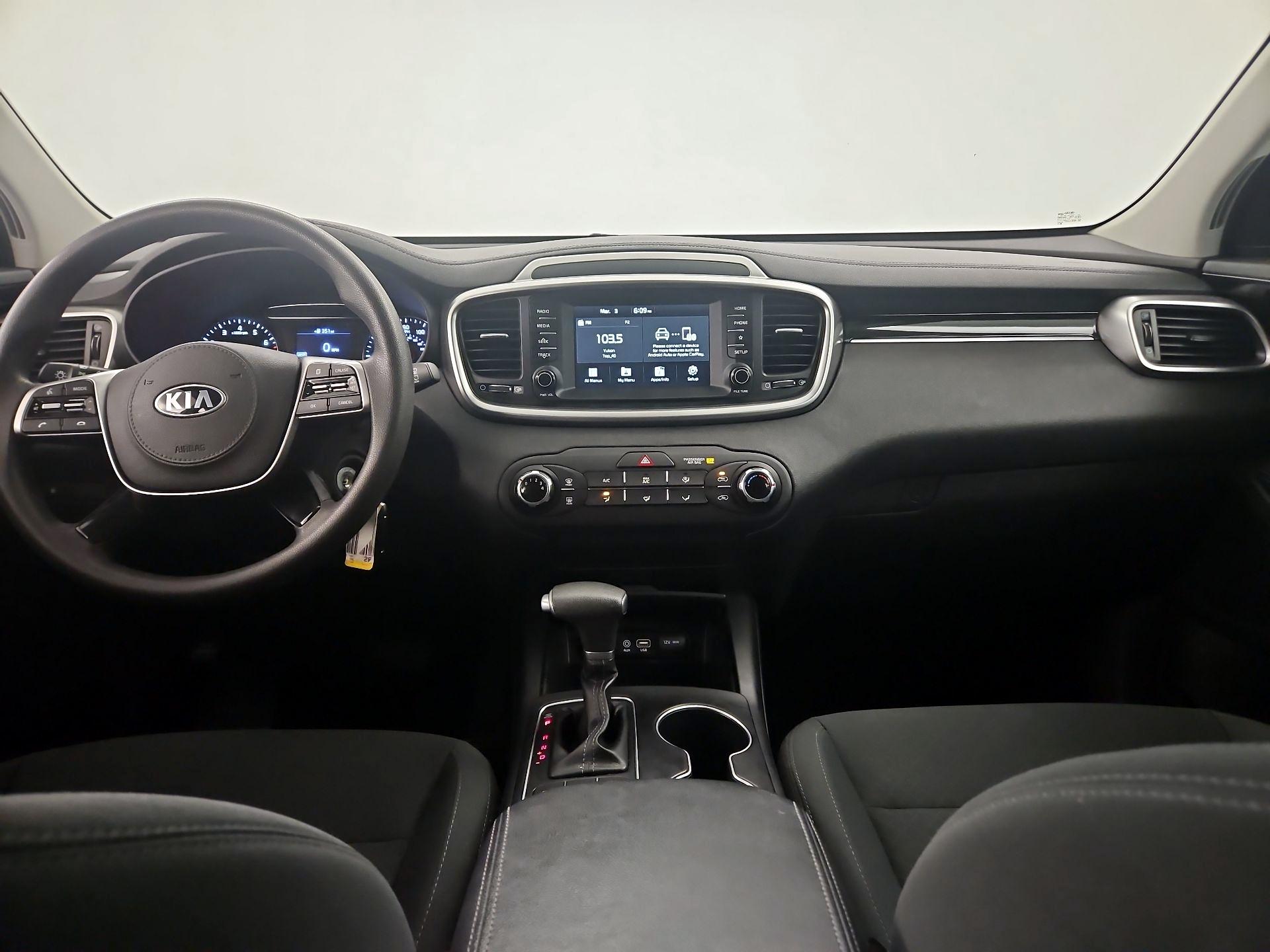 Thumbnail: 2020 Kia Sorento - 9