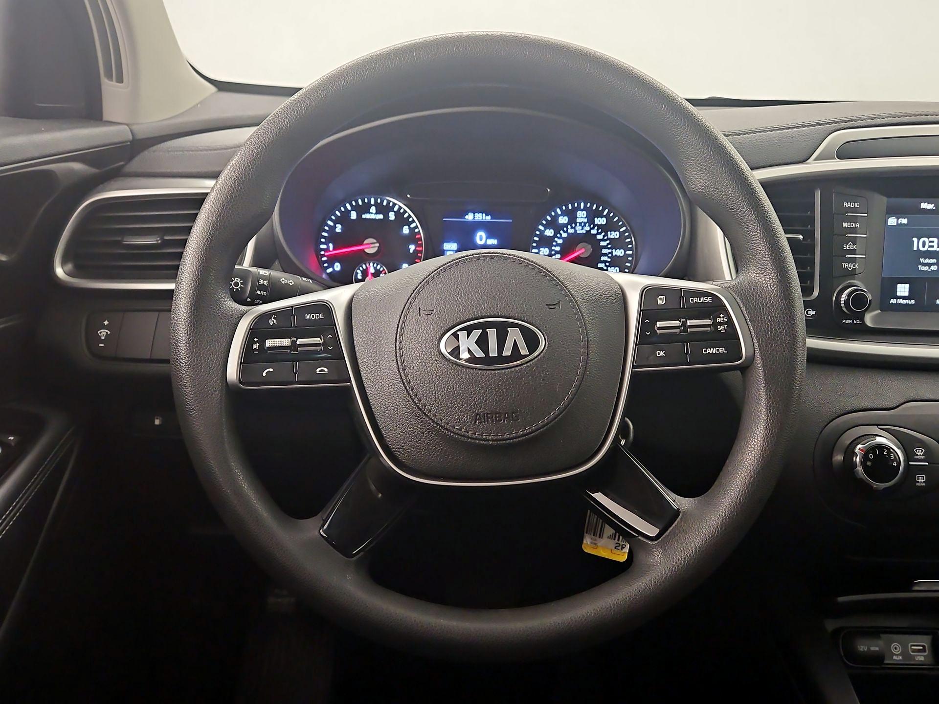 Thumbnail: 2020 Kia Sorento - 10