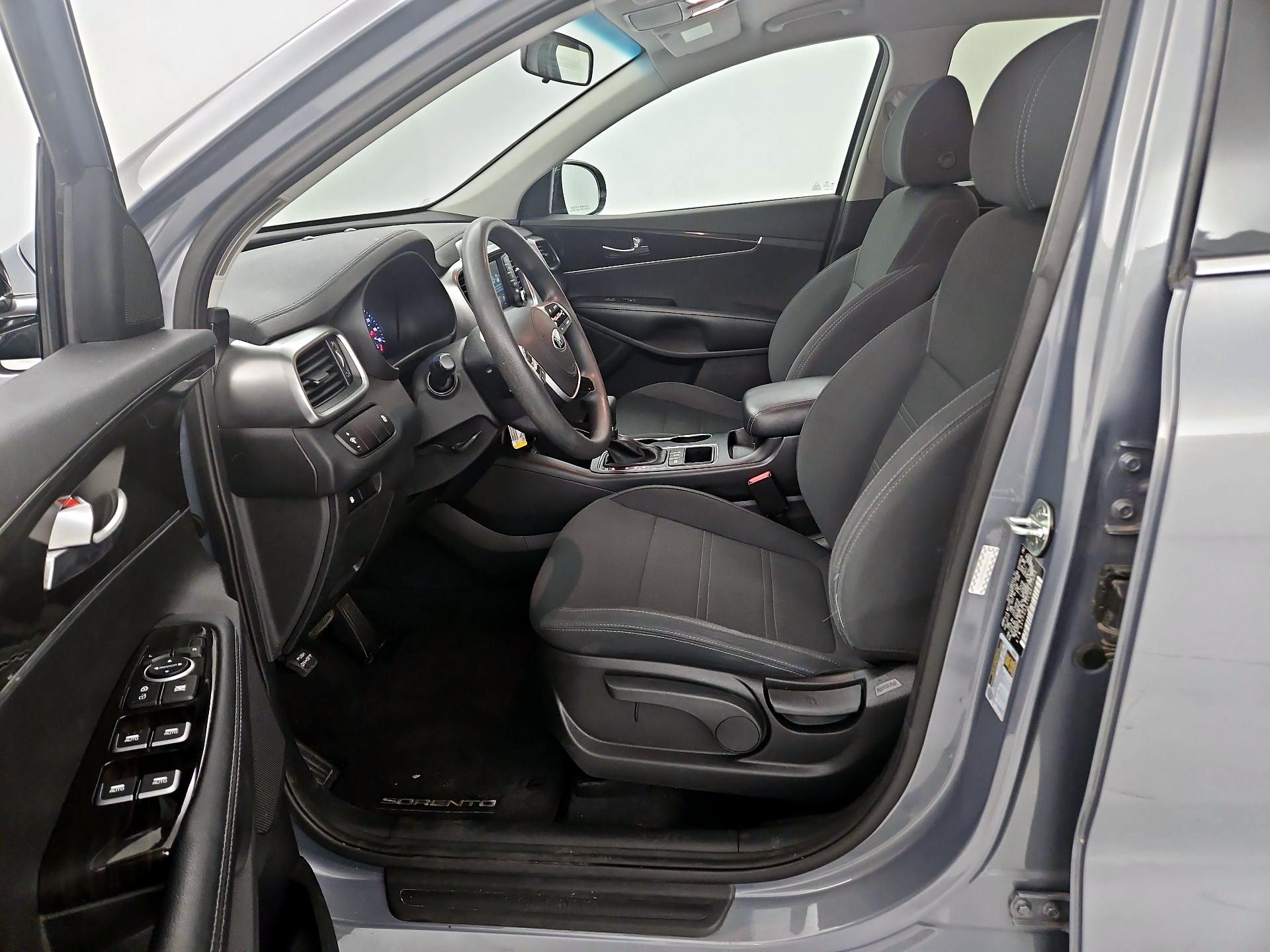 Thumbnail: 2020 Kia Sorento - 11